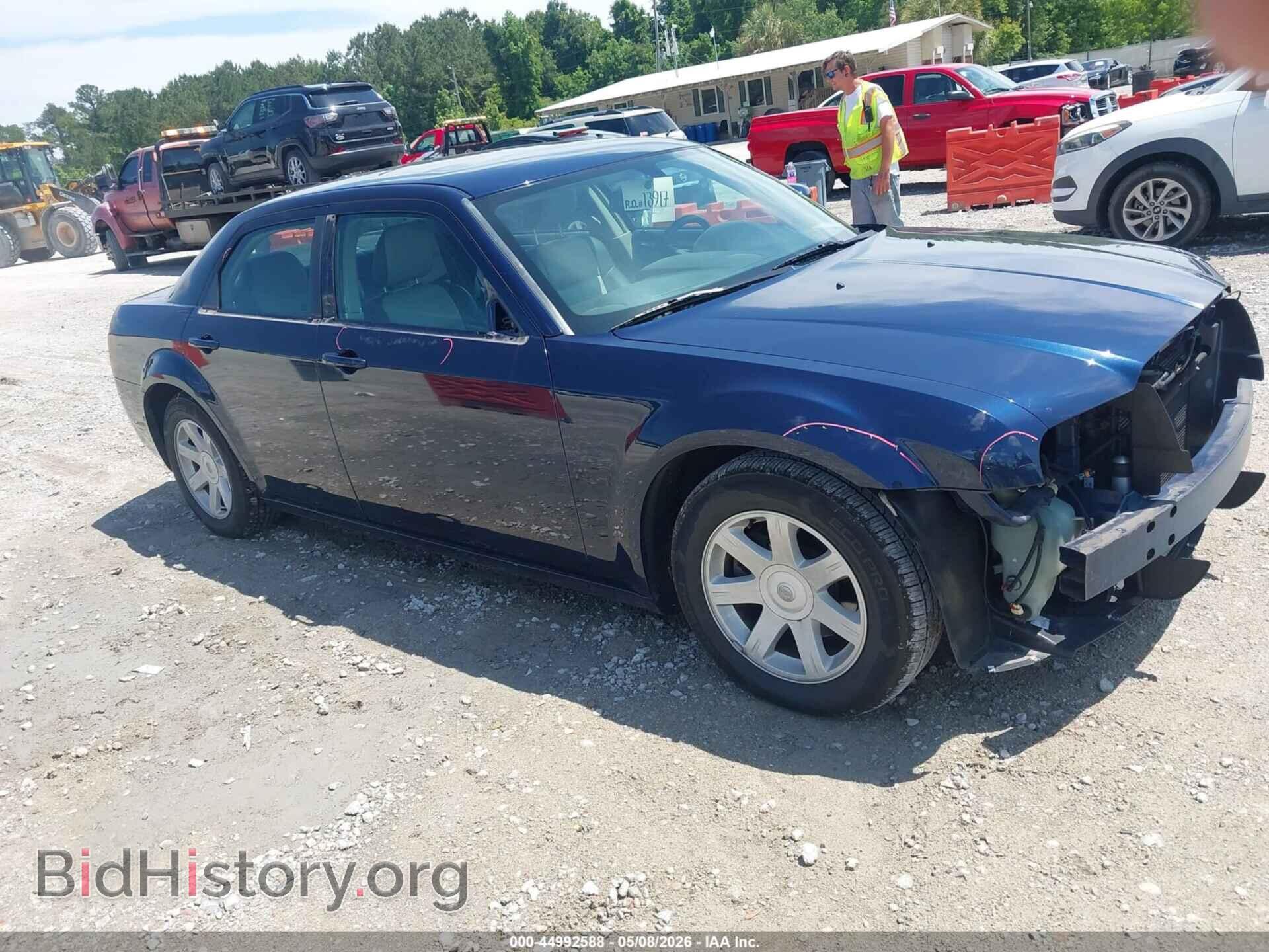 Photo 2C3AA53G35H566975 - CHRYSLER 300 2005