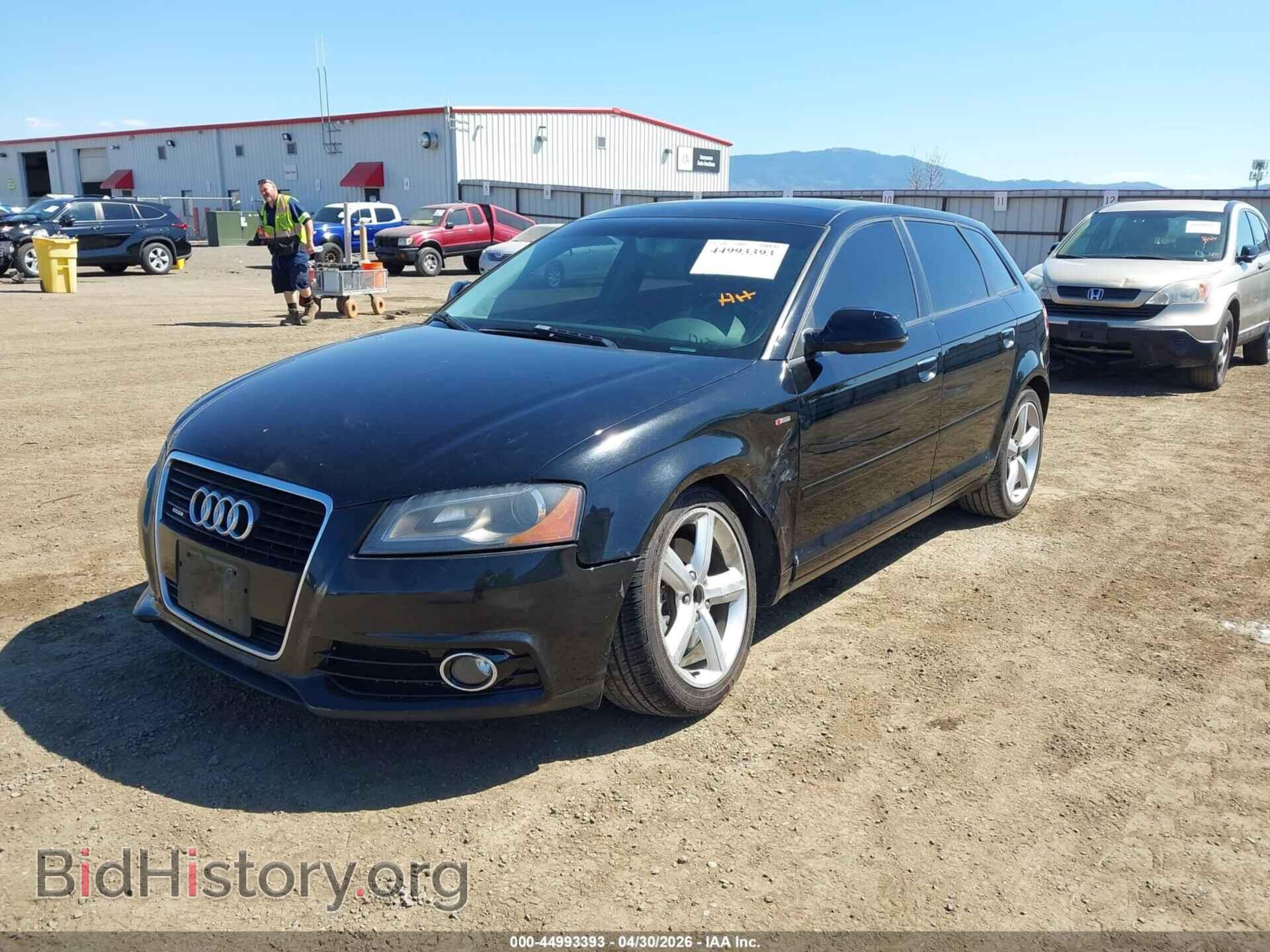2013 AUDI A3 - VIN: WAUMFAFM9DA027680 - Photo 2