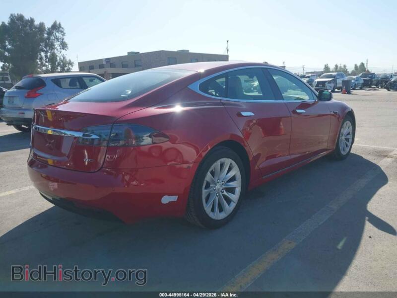 2016 Tesla MODEL S (VIN 5YJSA1E11GF174684) — фото 4 из 18