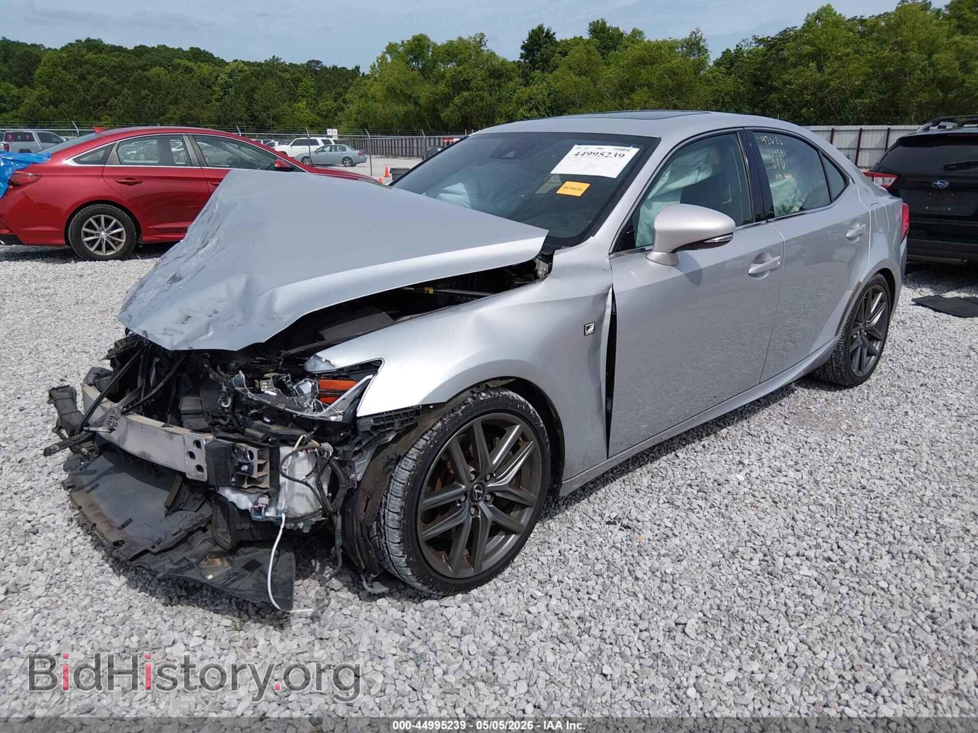 2017 LEXUS IS 200T - VIN: JTHBA1D28H5052044 - Фото 2