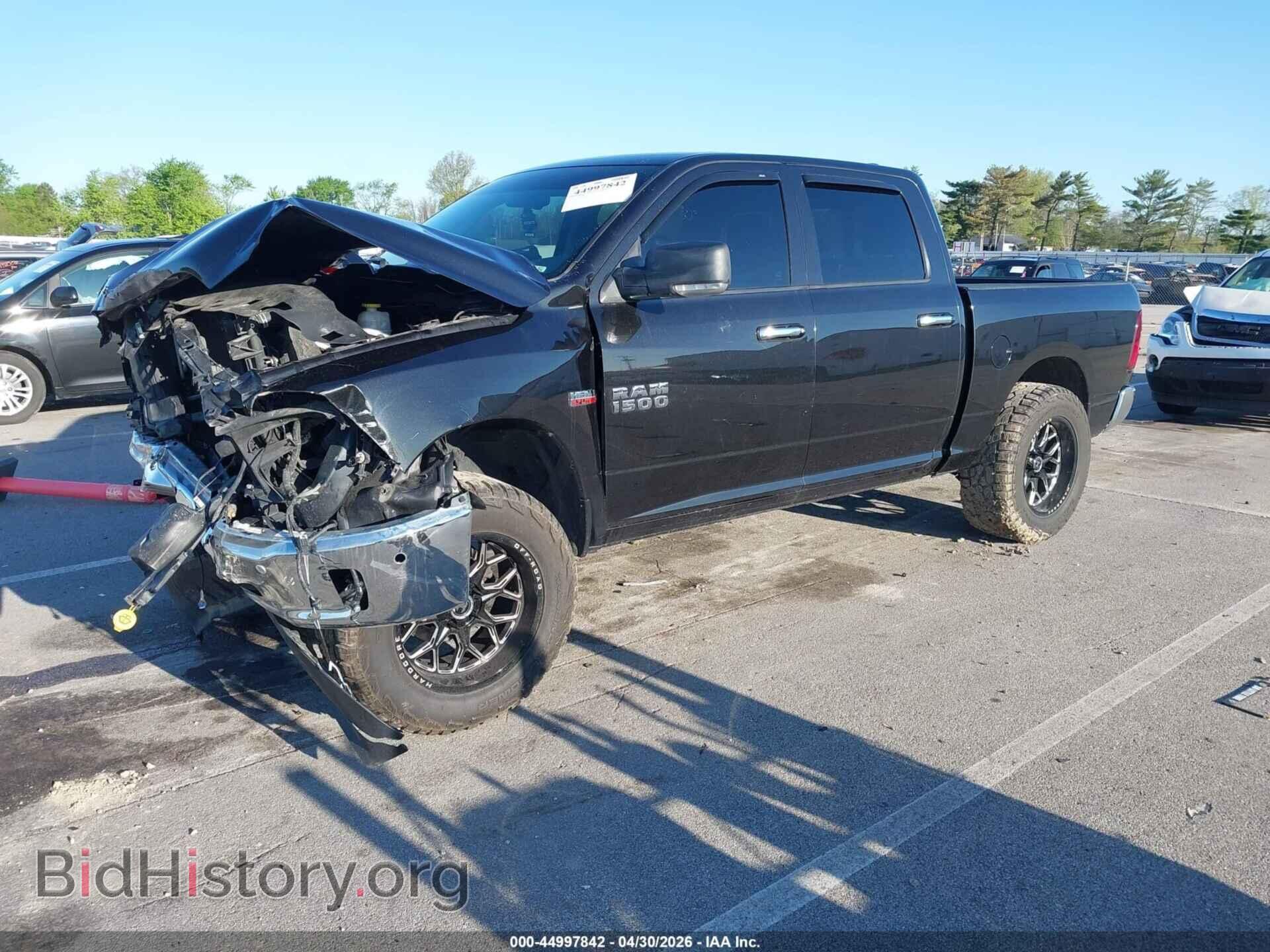 2018 RAM 1500 - VIN: 1C6RR7LT3JS237140 - Фото 2