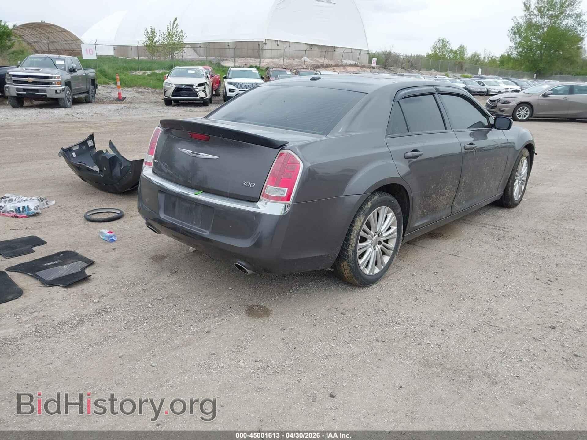 2013 CHRYSLER 300 - VIN: 2C3CCARG5DH633996 - Photo 4