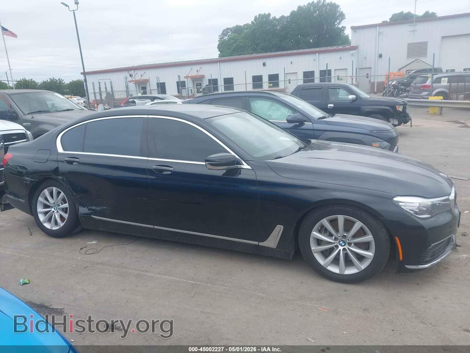 2017 BMW 740I - VIN: WBA7E2C58HG739815 - Фото 13