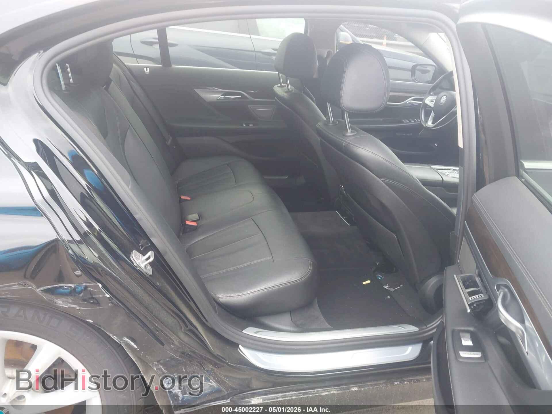 2017 BMW 740I - VIN: WBA7E2C58HG739815 - Фото 8
