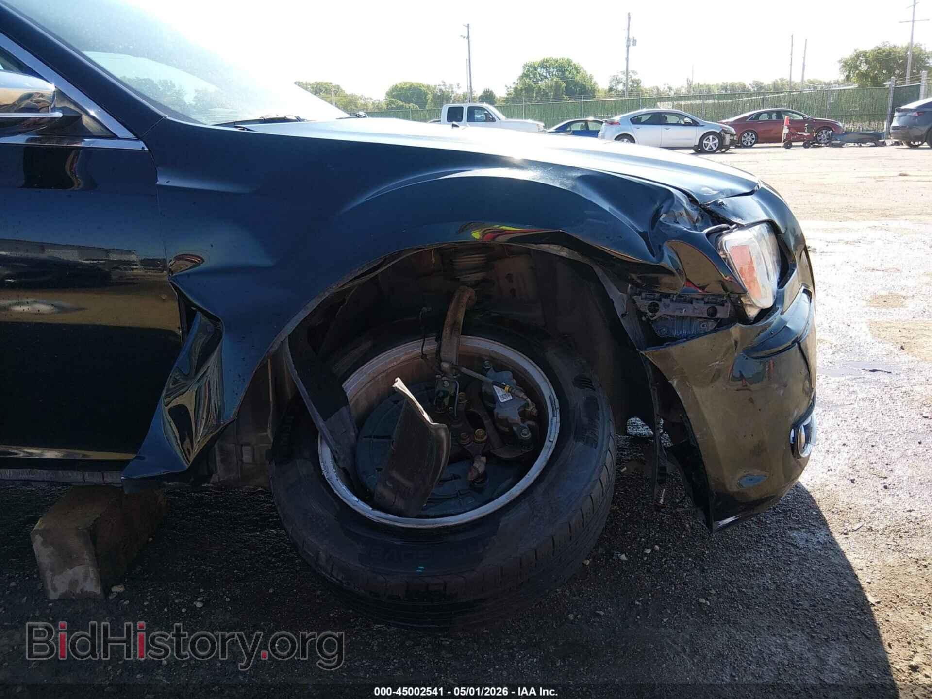 2014 CHRYSLER 300C - VIN: 2C3CCAET1EH173384 - Photo 6