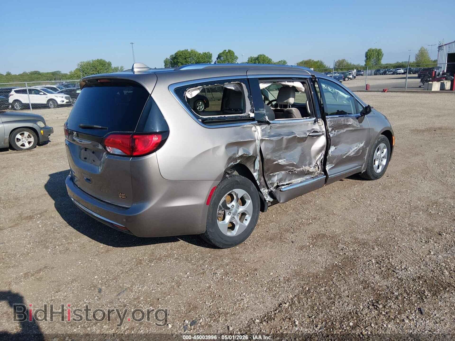 2017 CHRYSLER PACIFICA - VIN: 2C4RC1EG0HR804312 - Photo 4