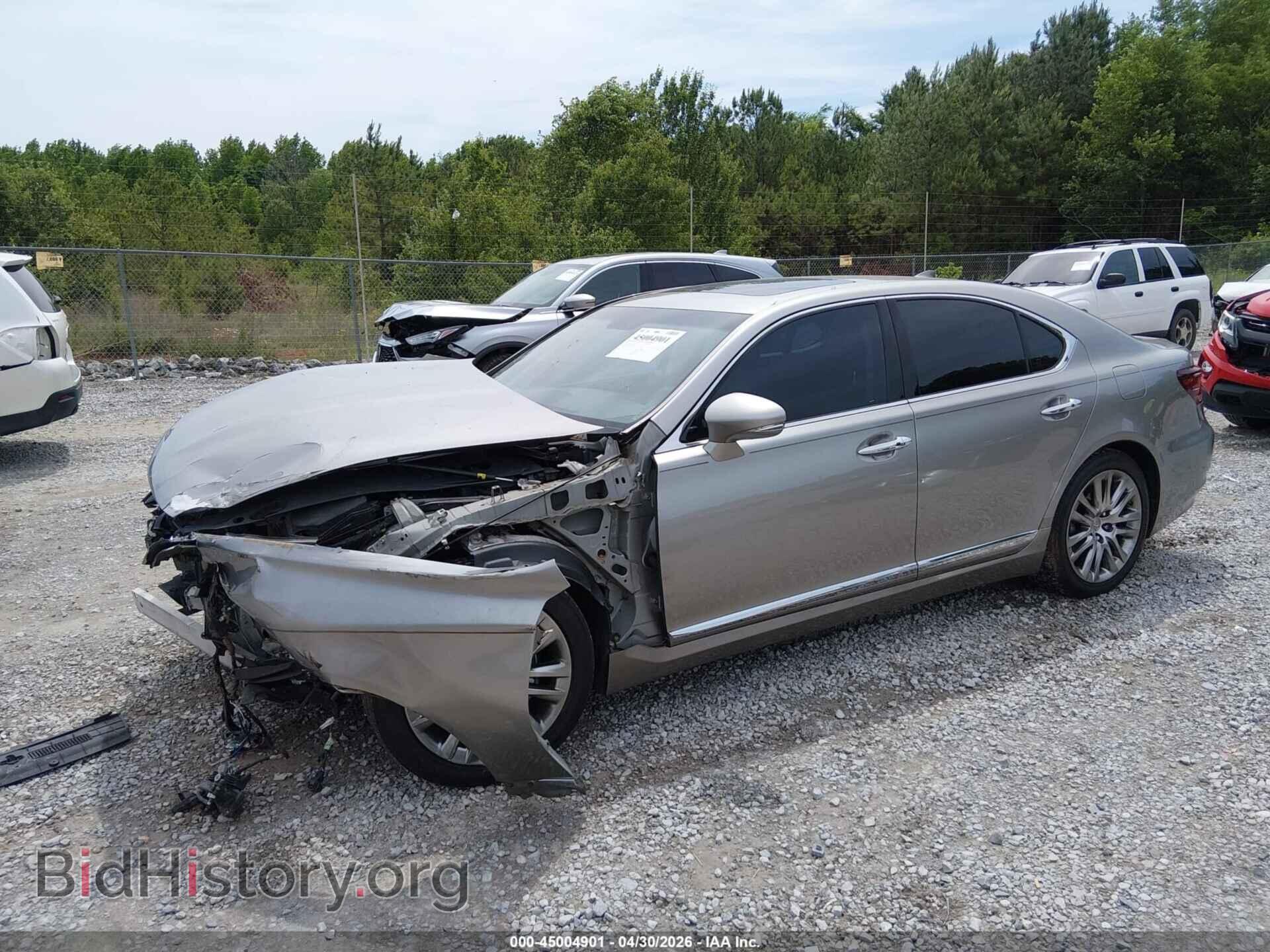 2016 LEXUS LS 460 - VIN: JTHBL5EF8G5140416 - Photo 2