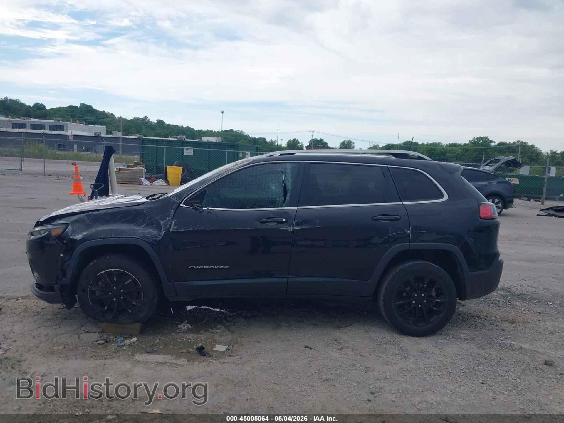 2019 JEEP CHEROKEE - VIN: 1C4PJLCB4KD377680 - Photo 14