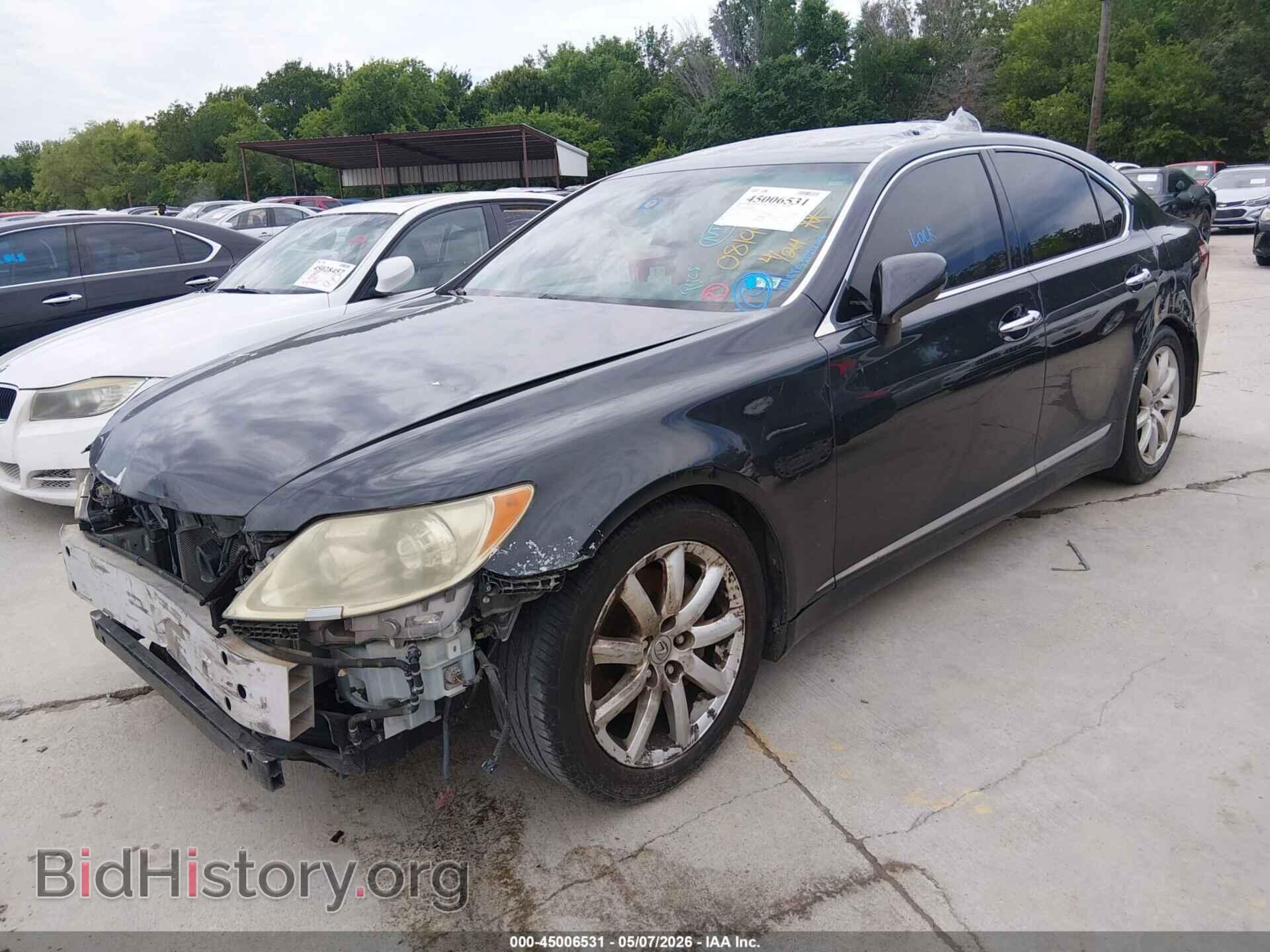 2008 LEXUS LS 460 - VIN: JTHBL46F985081998 - Photo 2