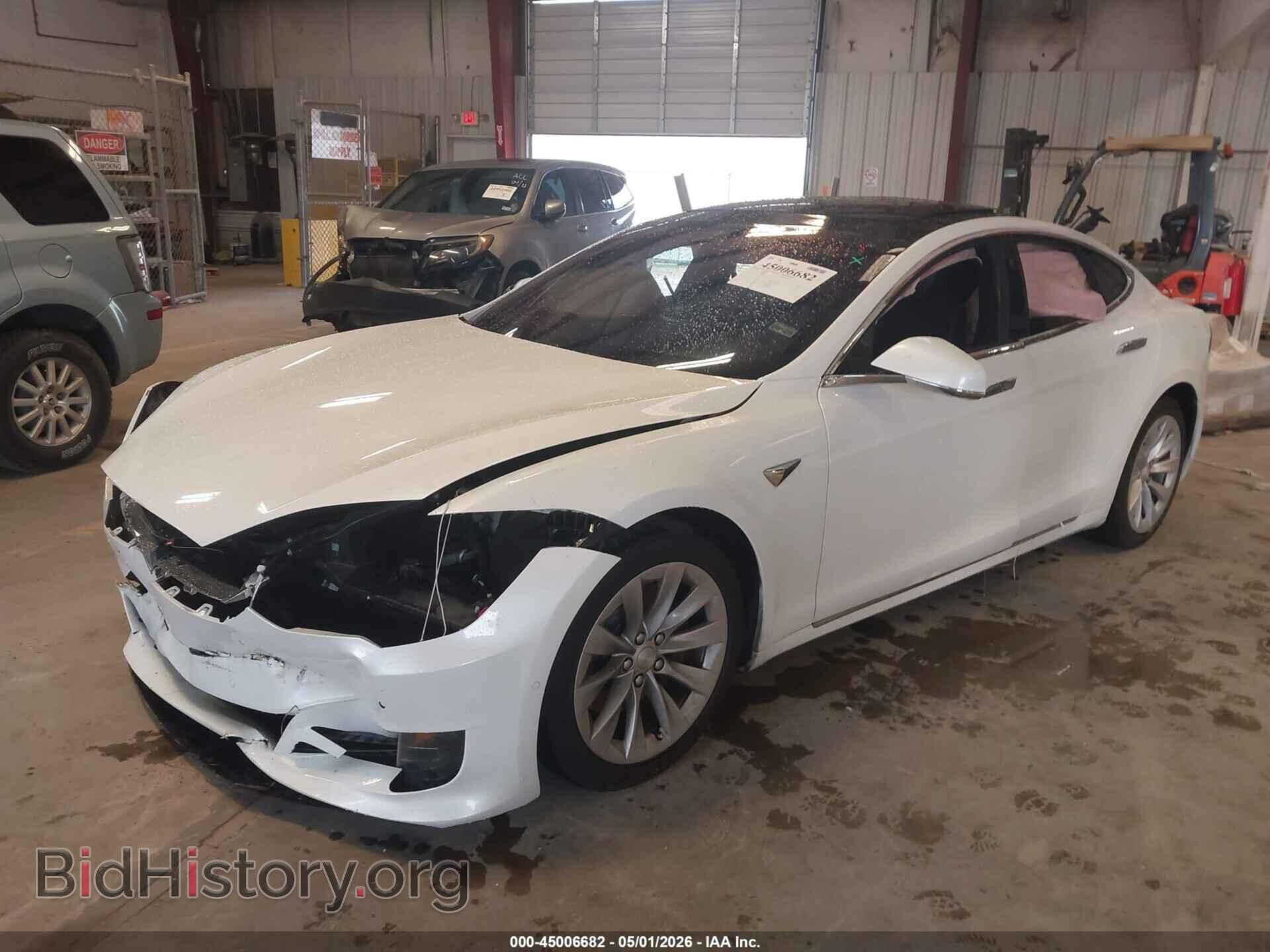 2017 TESLA MODEL S - VIN: 5YJSA1E10HF186150 - Фото 2