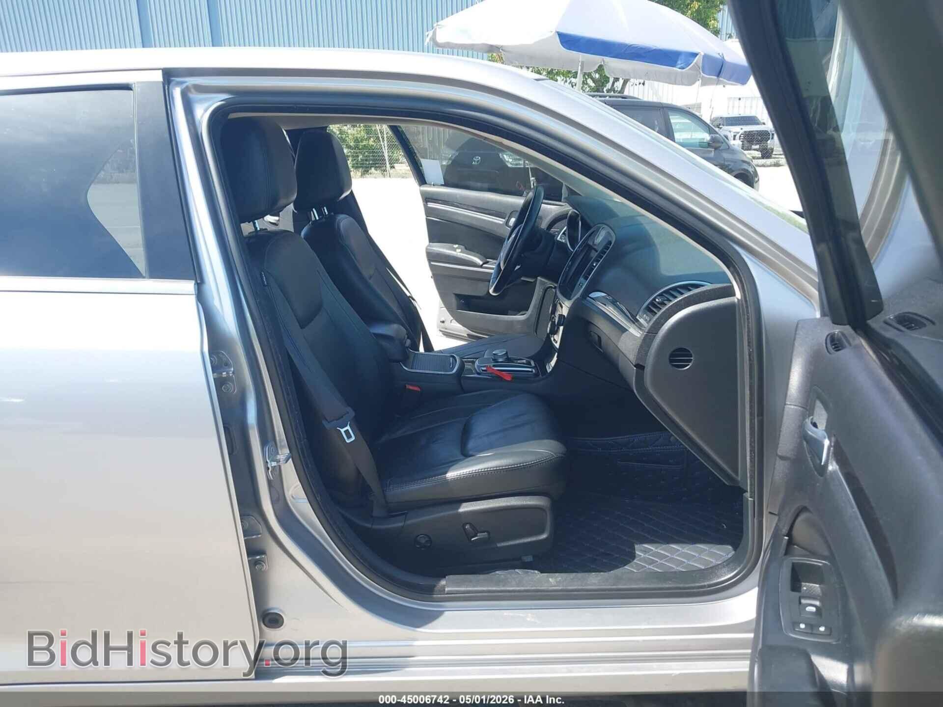2015 CHRYSLER 300 - VIN: 2C3CCAAG2FH838061 - Фото 5