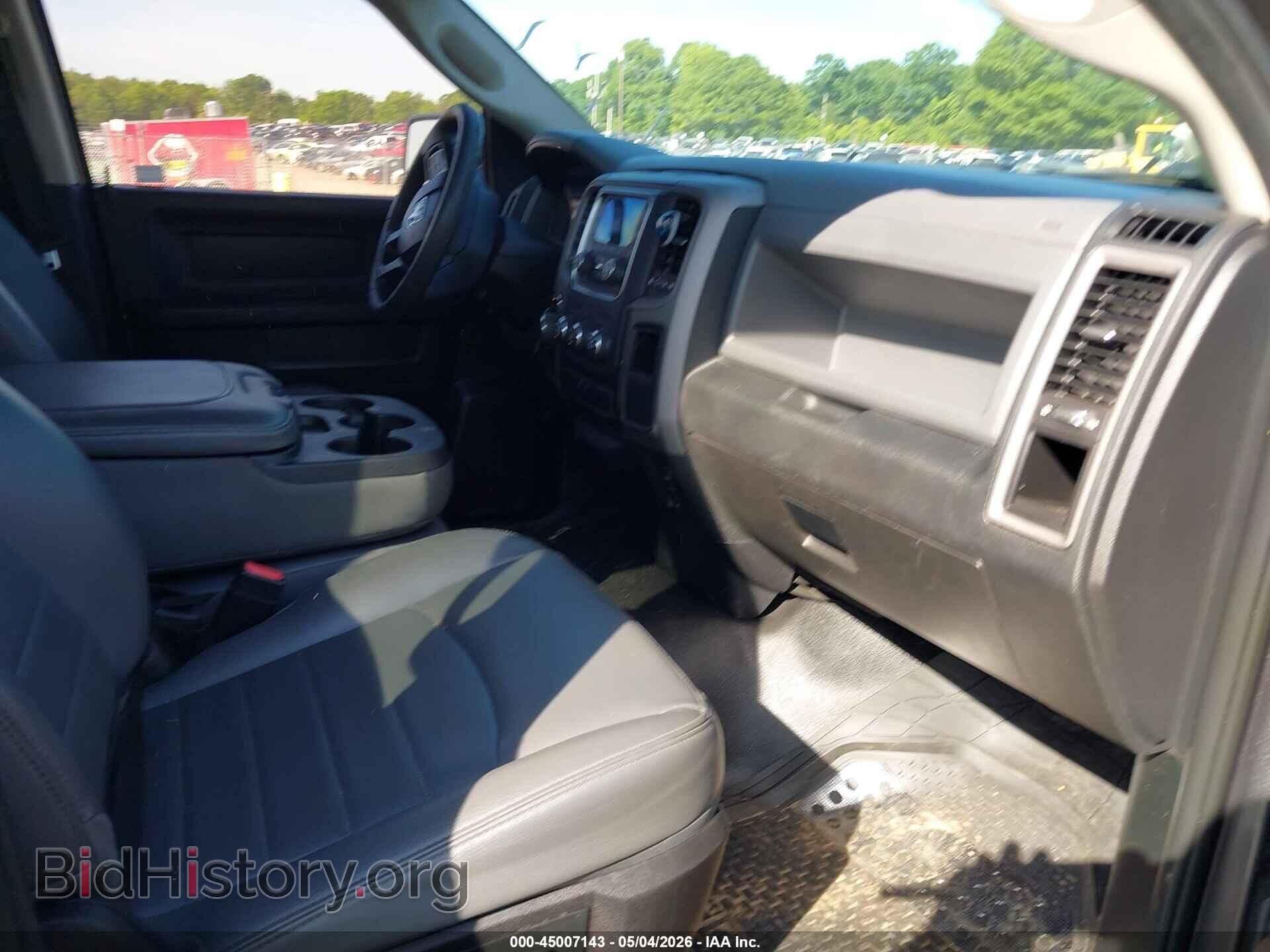 2018 RAM 1500 - VIN: 1C6RR6FG9JS339888 - Фото 5