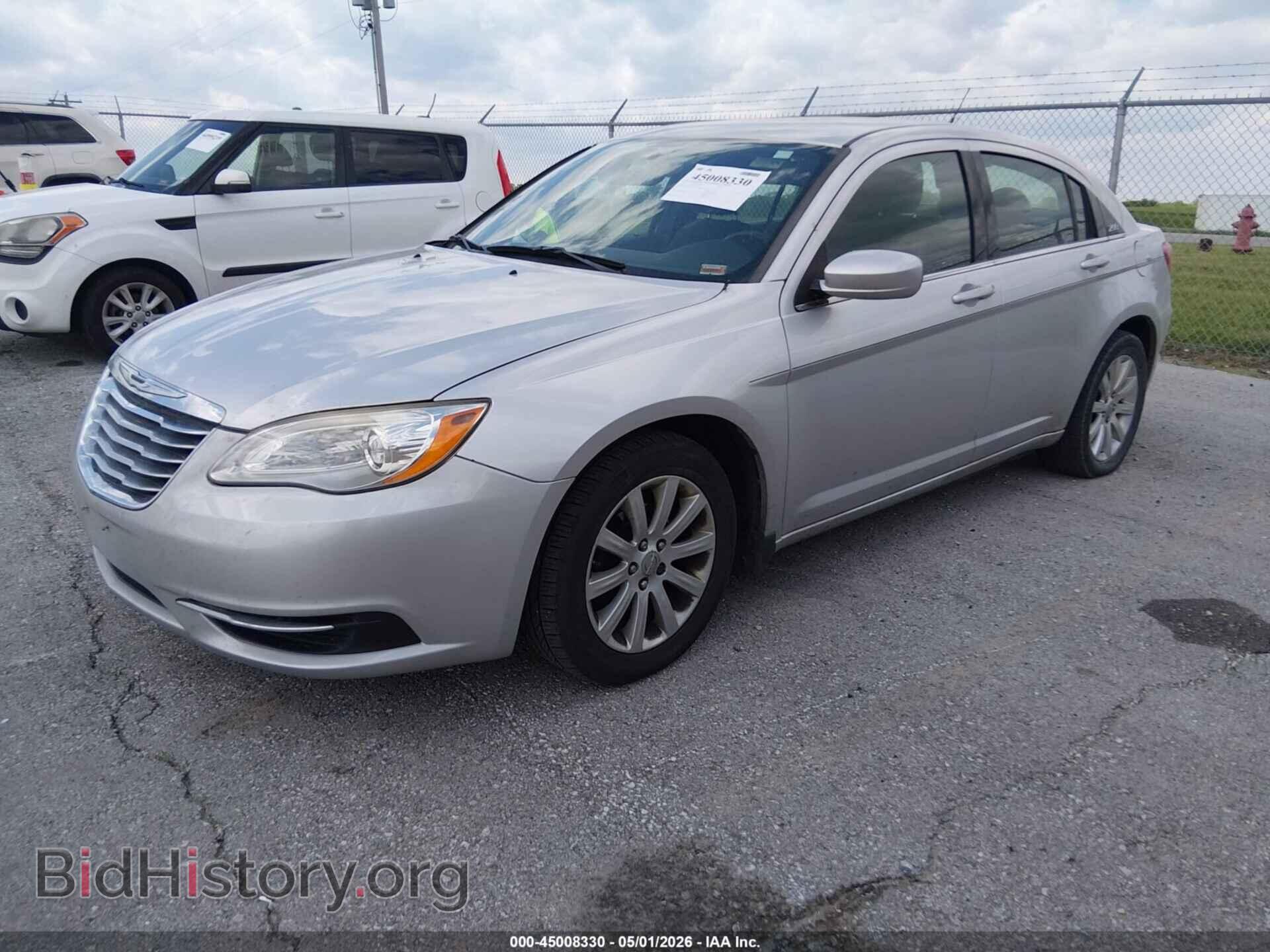 2011 CHRYSLER 200 - VIN: 1C3BC1FB4BN533171 - Photo 2