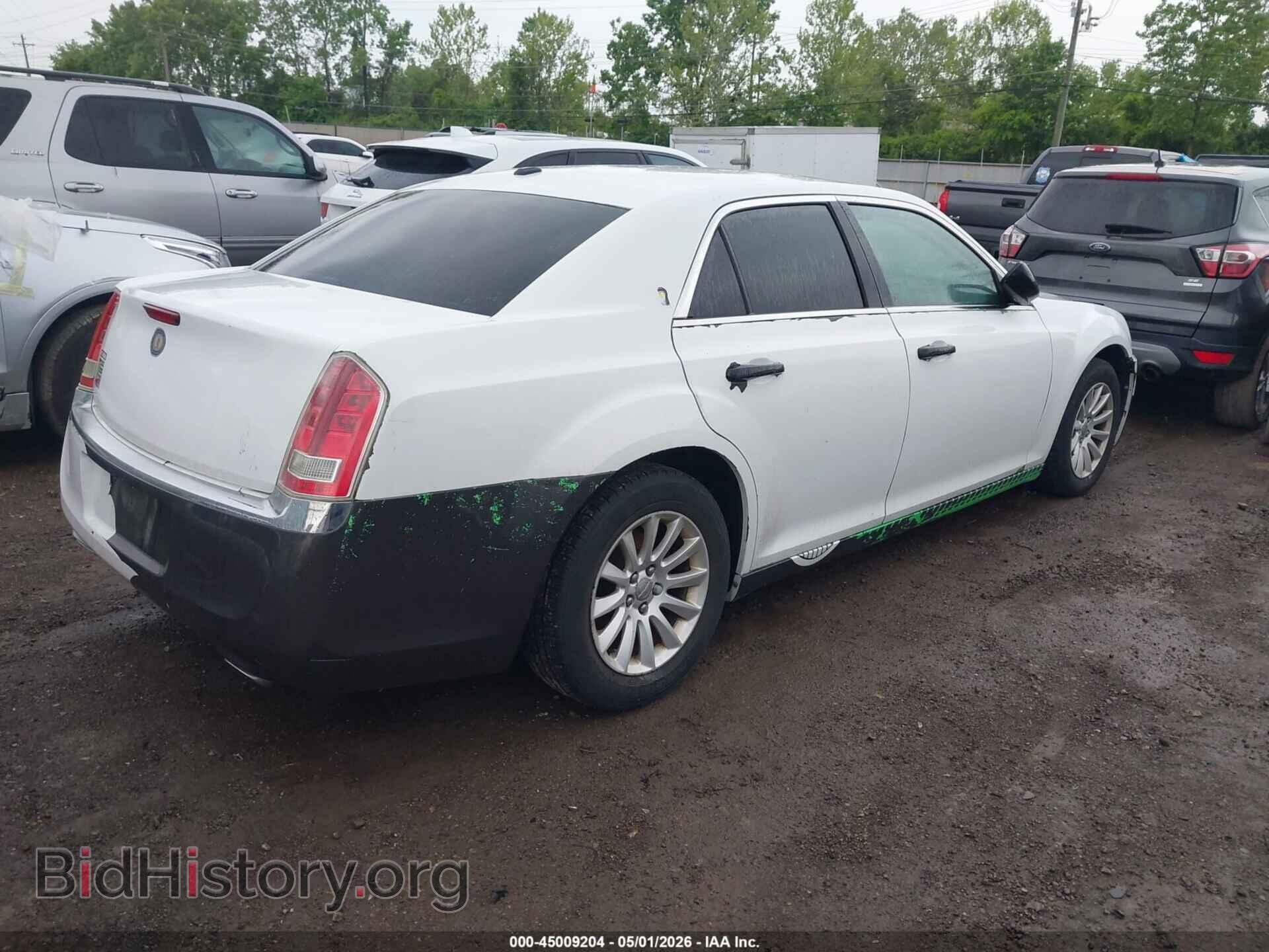 2014 CHRYSLER 300 - VIN: 2C3CCAAG6EH159974 - Фото 4