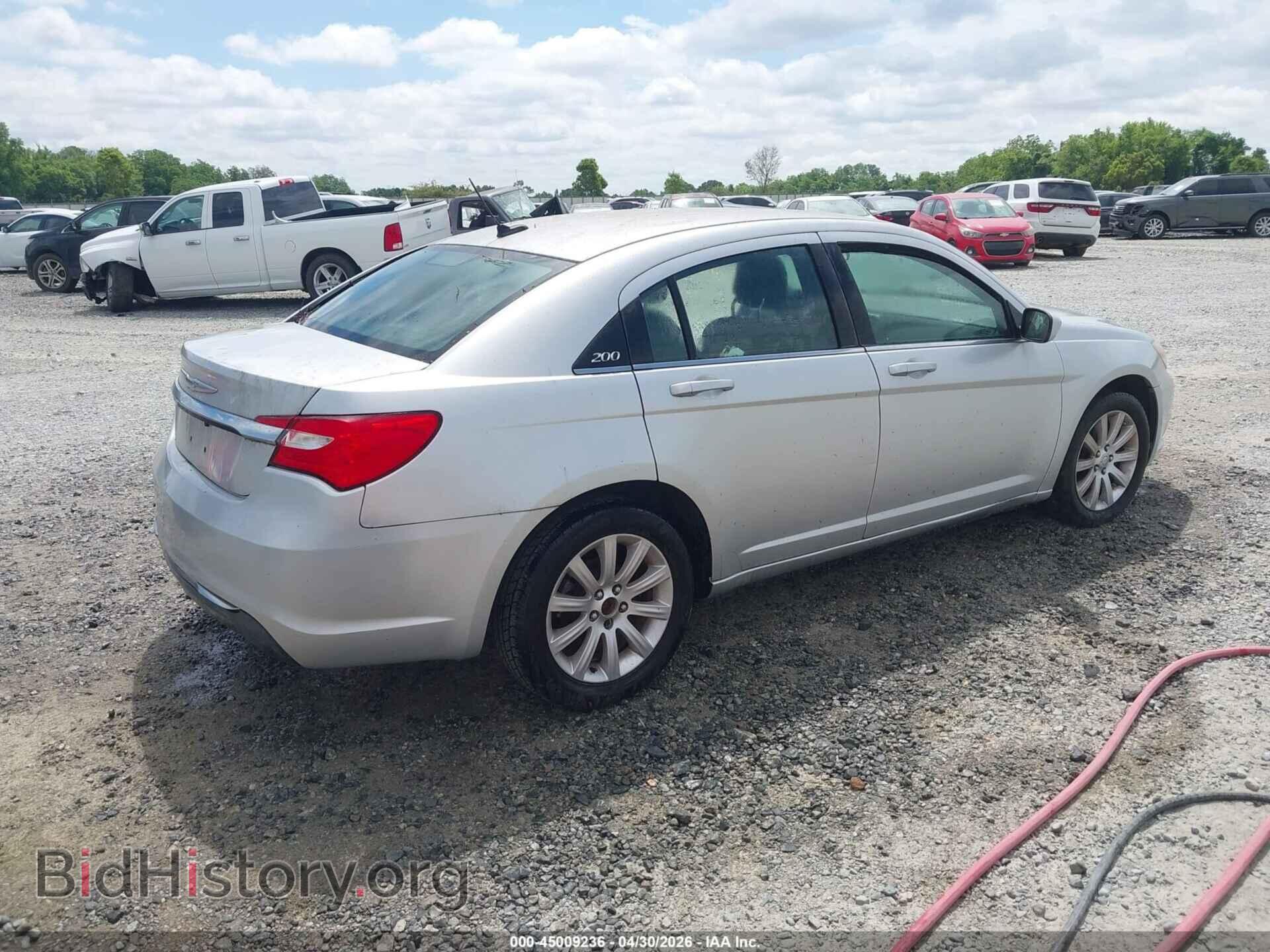 2012 CHRYSLER 200 - VIN: 1C3CCBBB5CN278838 - Фото 4