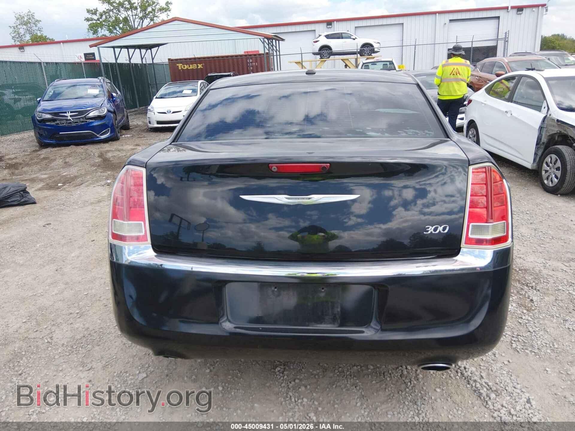 2014 CHRYSLER 300 - VIN: 2C3CCAAG1EH166752 - Фото 17