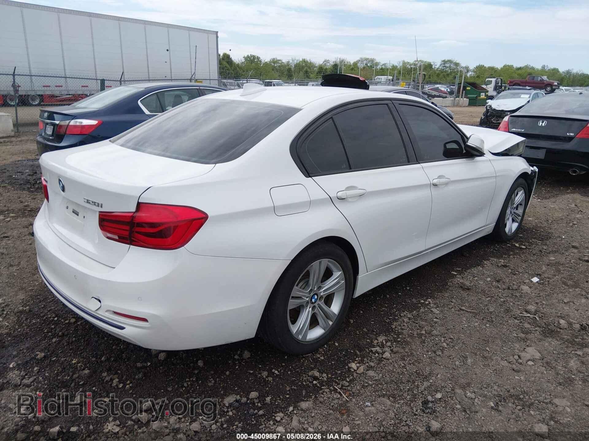 2016 BMW 328I - VIN: WBA8E3G54GNU04484 - Фото 4