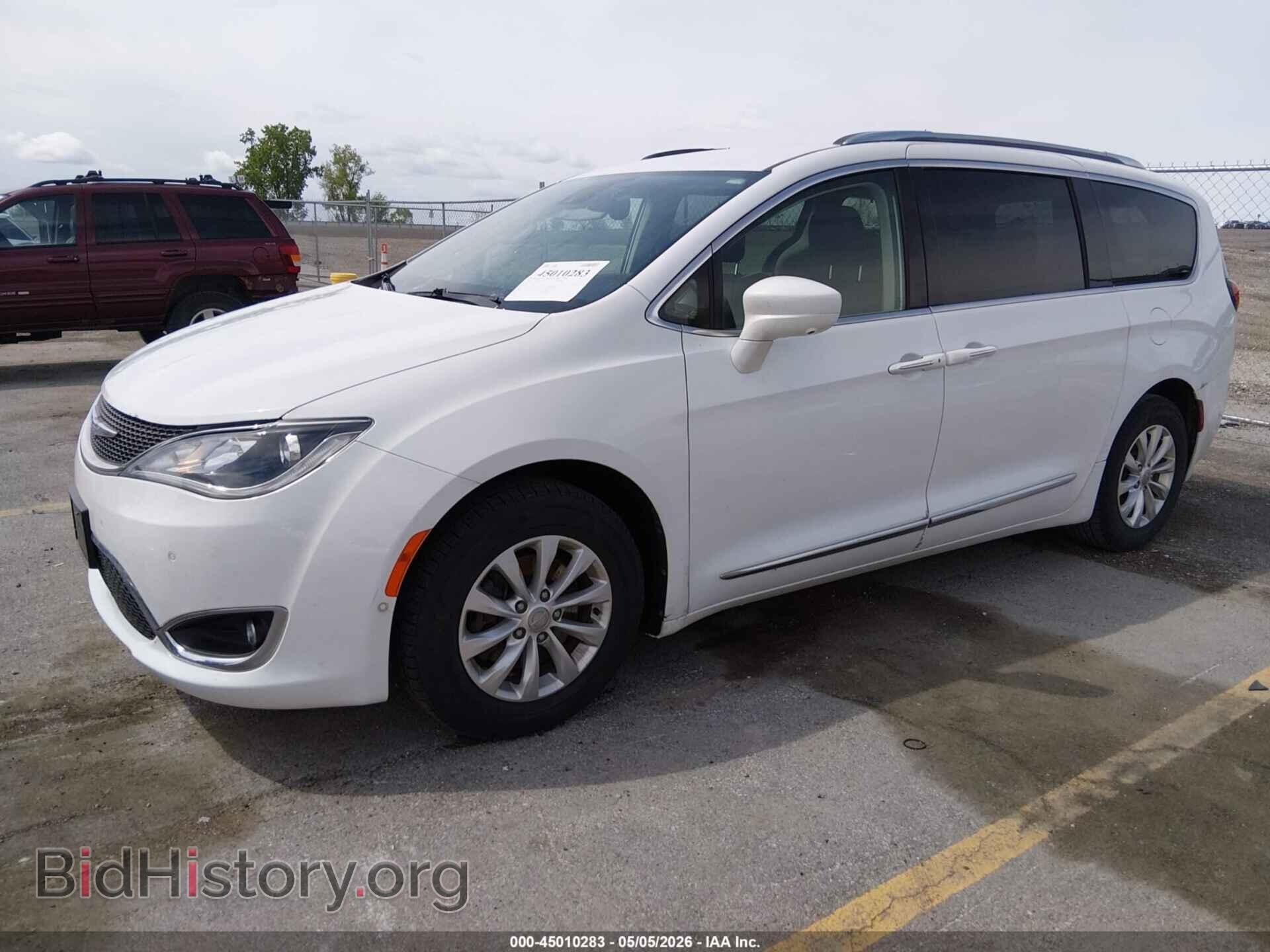 2018 CHRYSLER PACIFICA - VIN: 2C4RC1EG2JR139113 - Фото 2