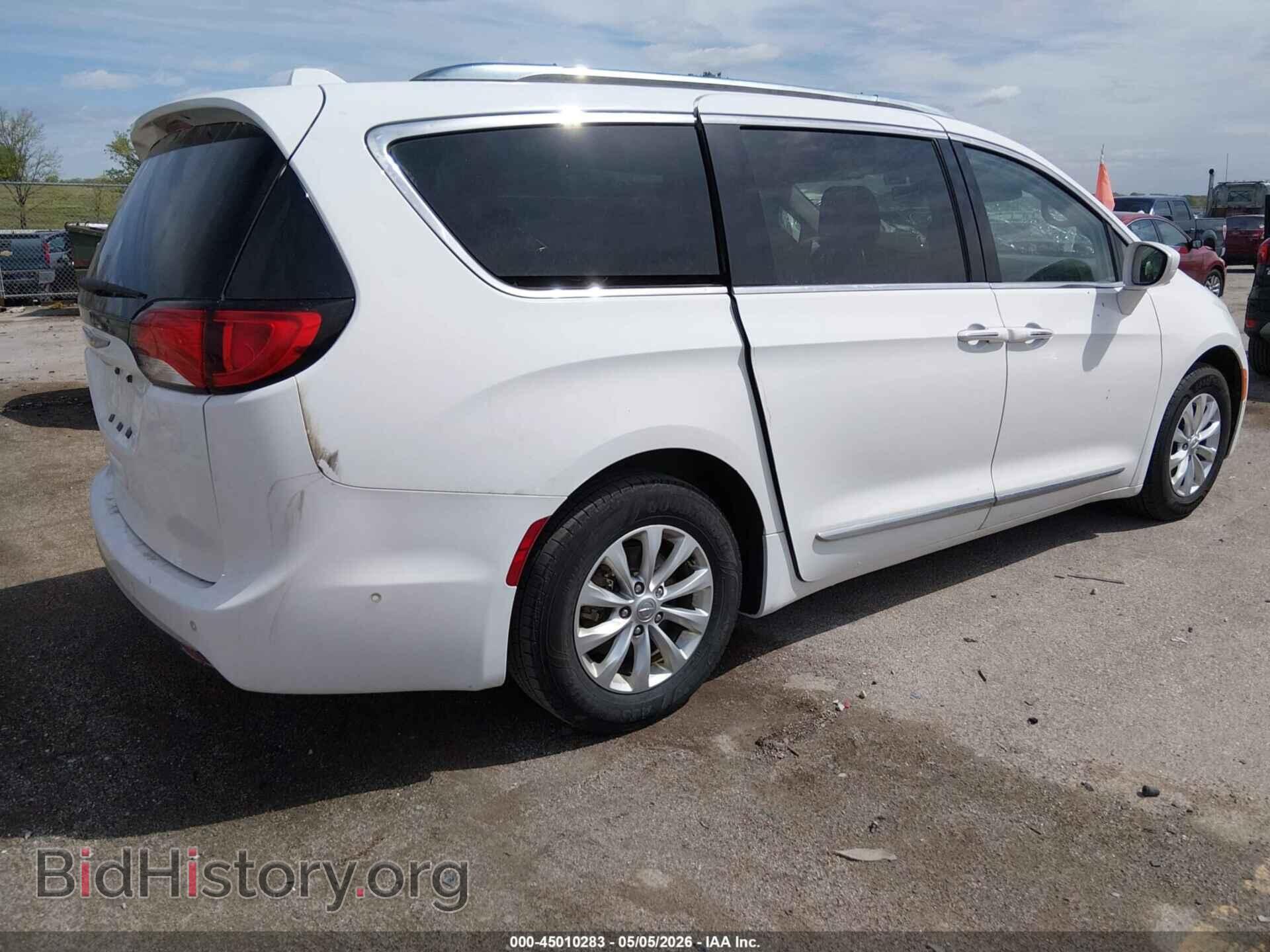 2018 CHRYSLER PACIFICA - VIN: 2C4RC1EG2JR139113 - Фото 4