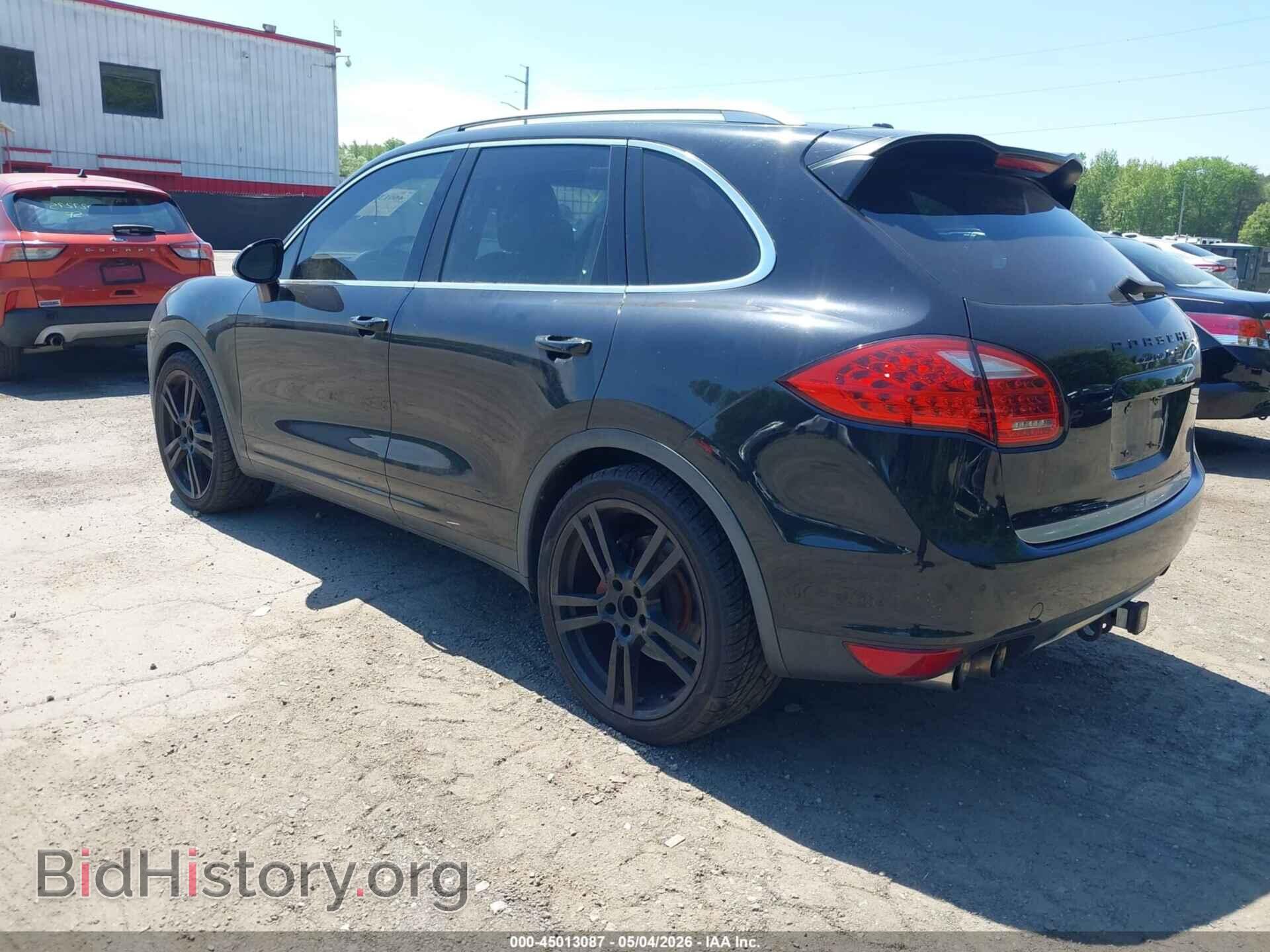 2011 PORSCHE CAYENNE - VIN: WP1AC2A23BLA85682 - Photo 3