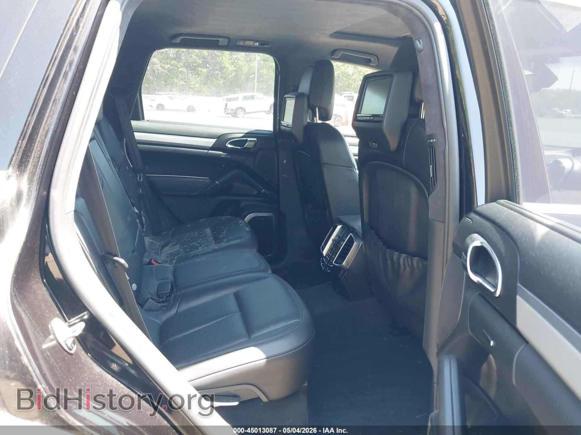 2011 PORSCHE CAYENNE - VIN: WP1AC2A23BLA85682 - Photo 8