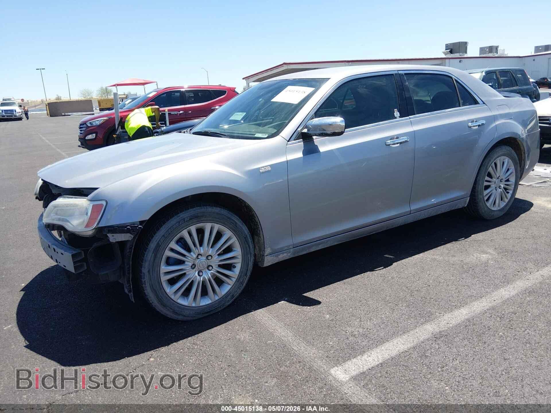 2014 CHRYSLER 300C - VIN: 2C3CCAKT3EH170037 - Фото 2