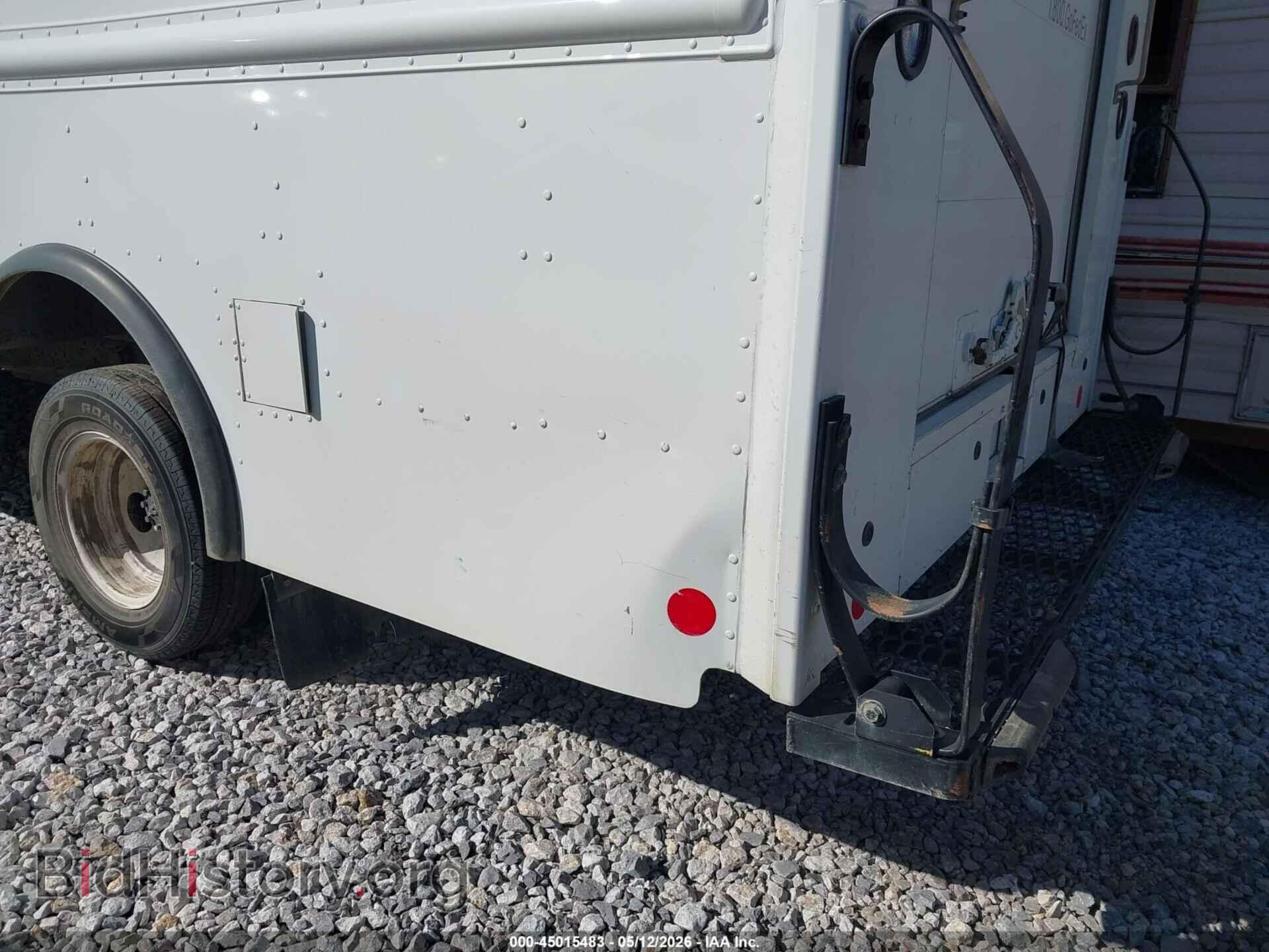 2021 FORD E-350 STRIPPED - VIN: 1FC3E3KN3MDC38545 - Photo 16