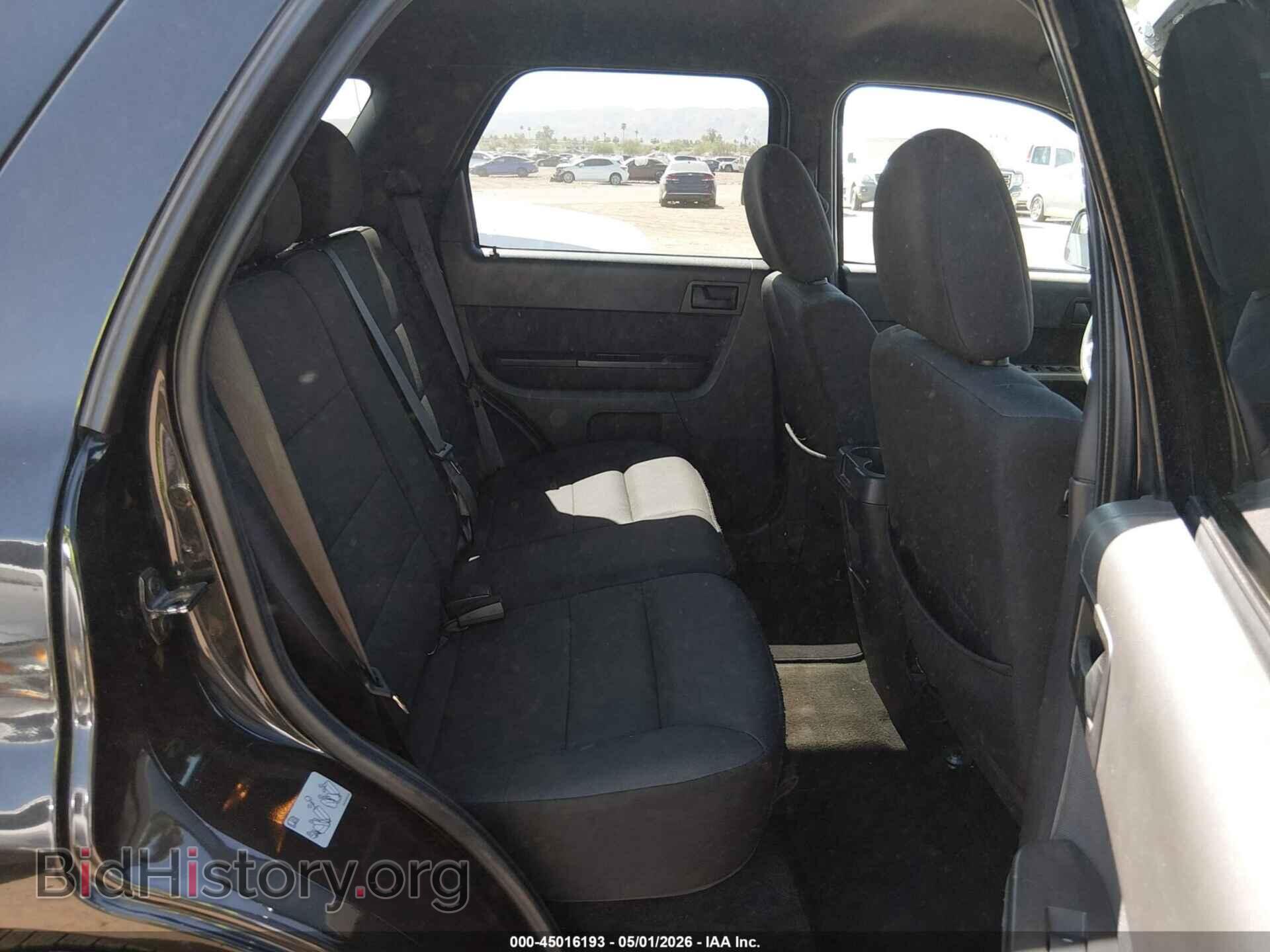 2011 FORD ESCAPE - VIN: 1FMCU0D77BKB66804 - Фото 8