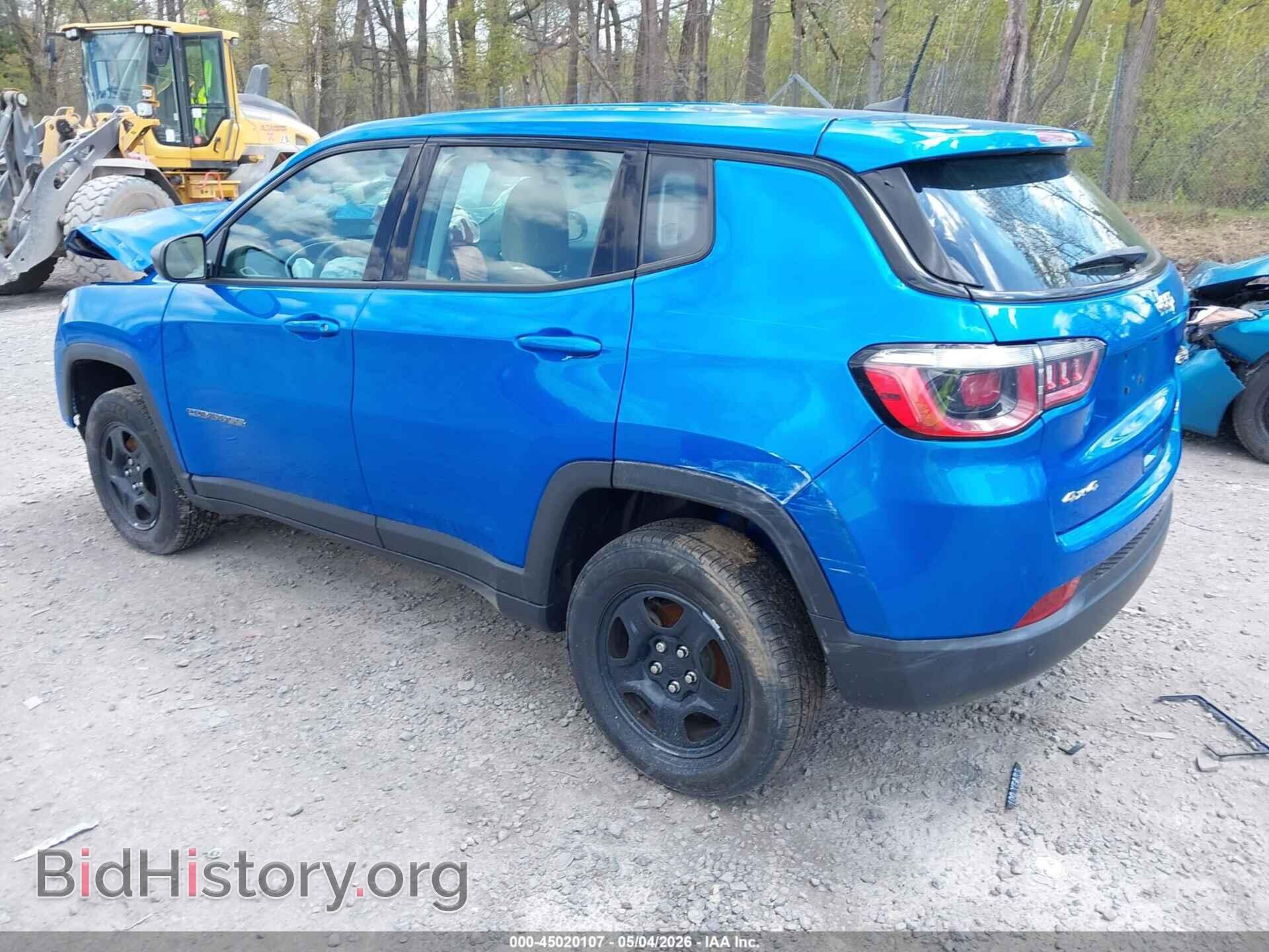 2019 JEEP COMPASS - VIN: 3C4NJDAB2KT686106 - Фото 3