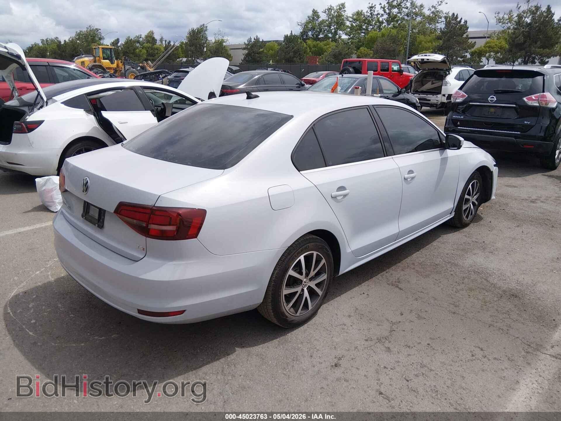 2017 VOLKSWAGEN JETTA - VIN: 3VWDB7AJ2HM273829 - Фото 4