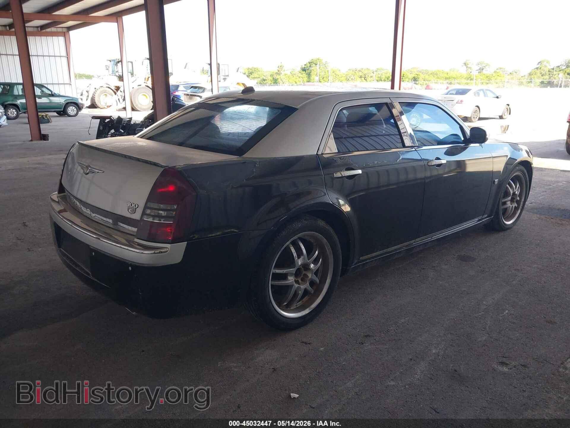 2005 CHRYSLER 300C - VIN: 2C3AA63H15H590738 - Фото 4