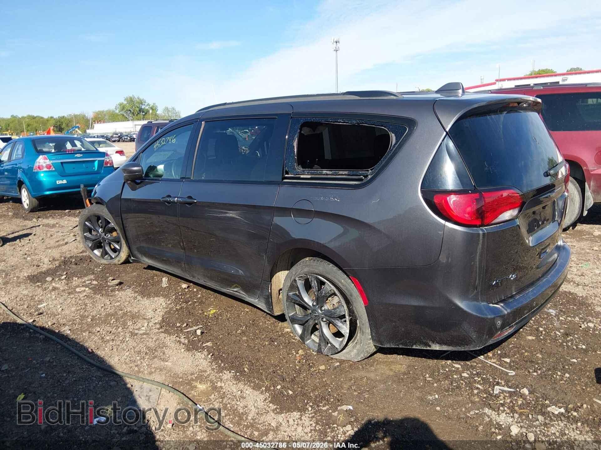 2018 CHRYSLER PACIFICA - VIN: 2C4RC1FGXJR350770 - Фото 3