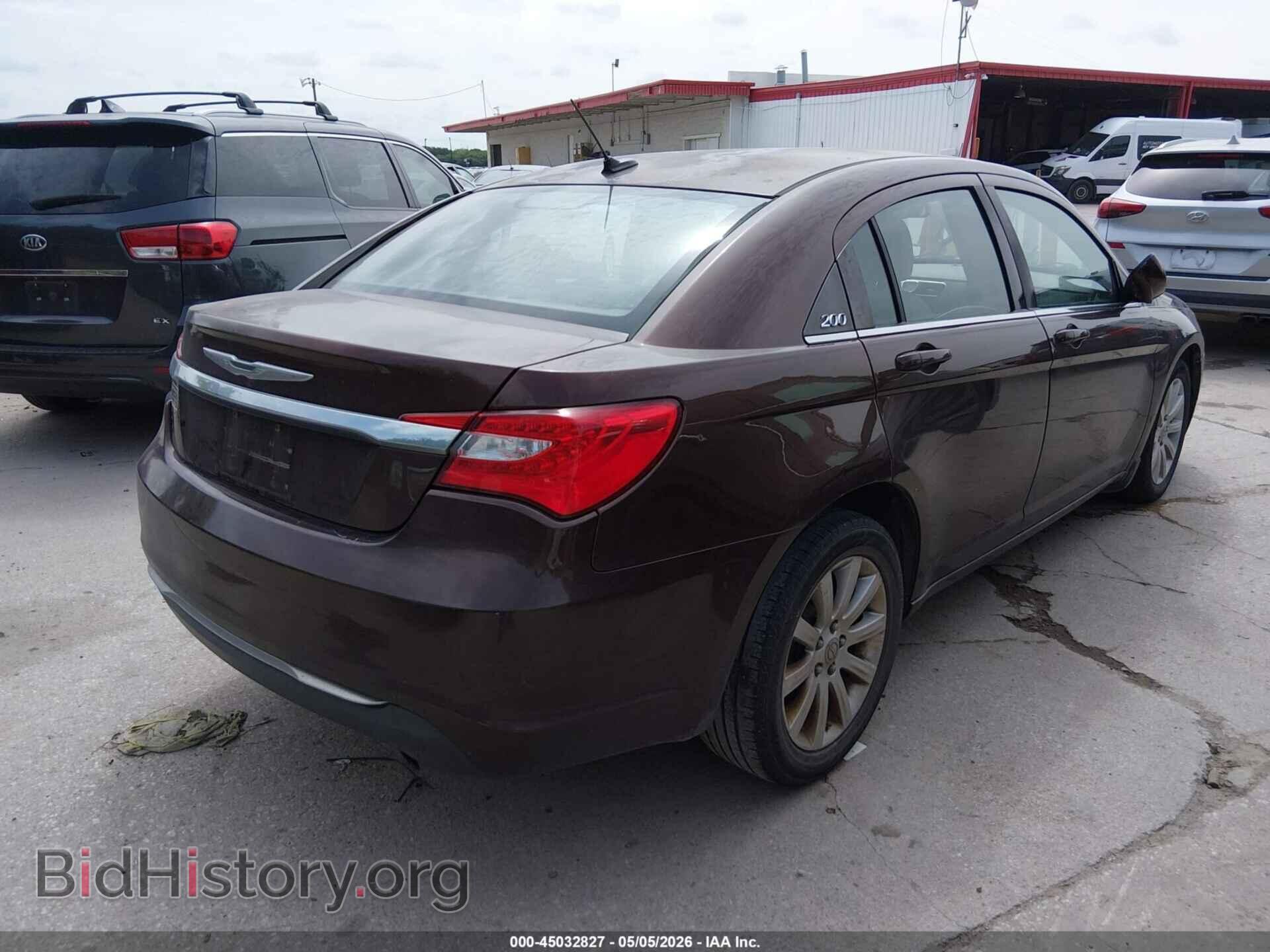 2012 CHRYSLER 200 - VIN: 1C3CCBBGXCN169626 - Фото 4