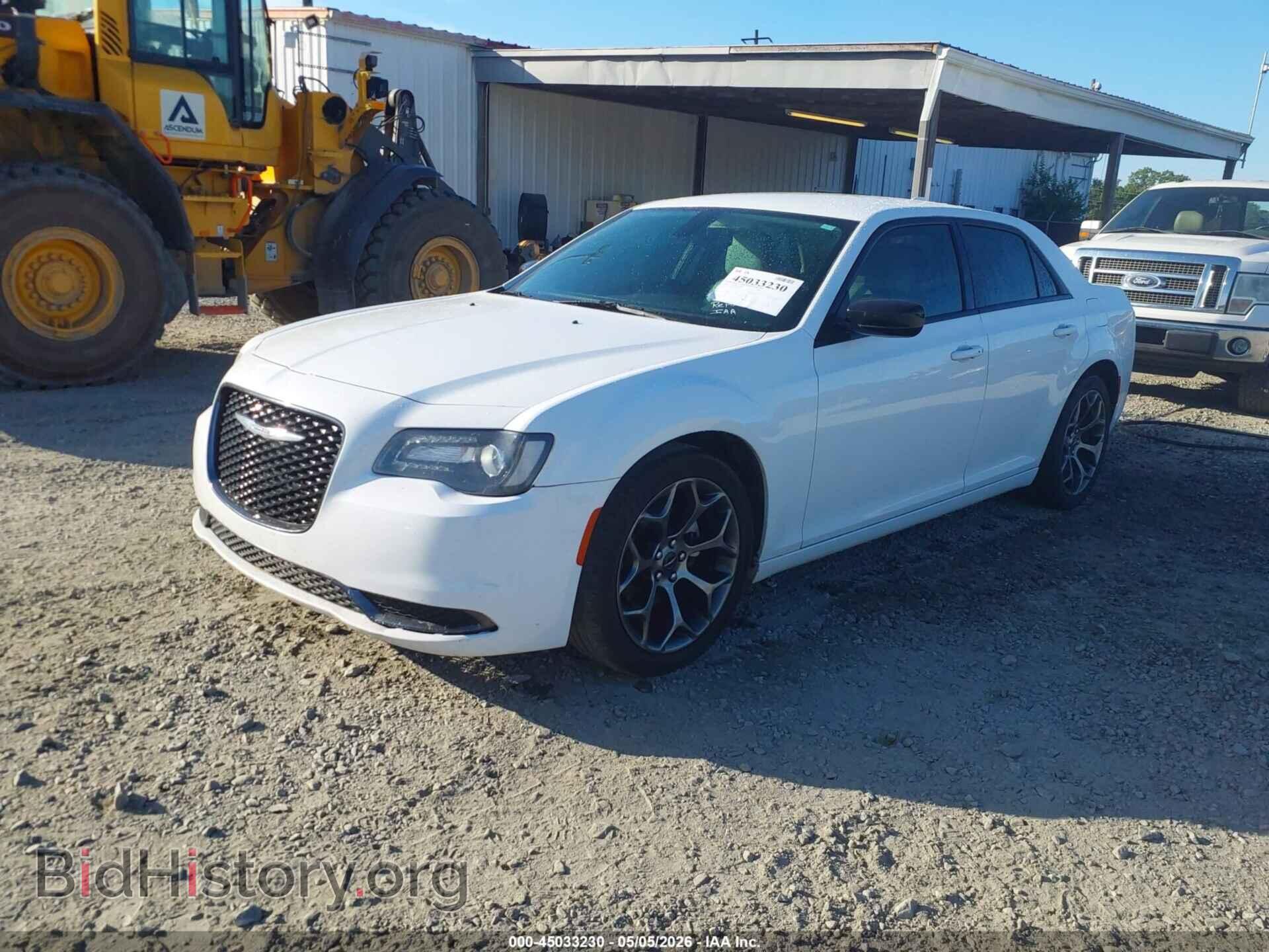 2018 CHRYSLER 300 - VIN: 2C3CCAAG9JH316973 - Фото 2