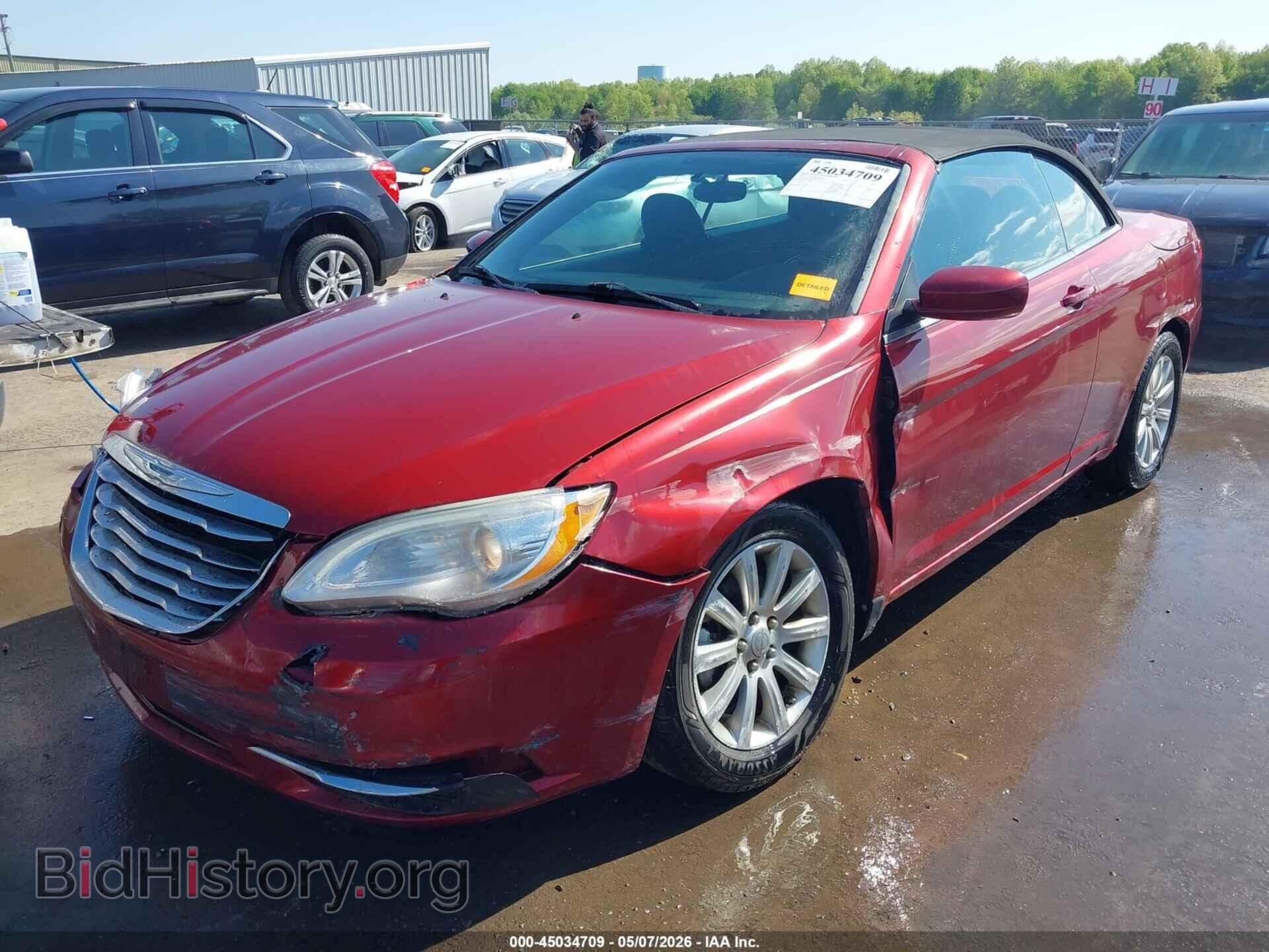 2011 CHRYSLER 200 - VIN: 1C3BC2EG7BN535984 - Фото 2