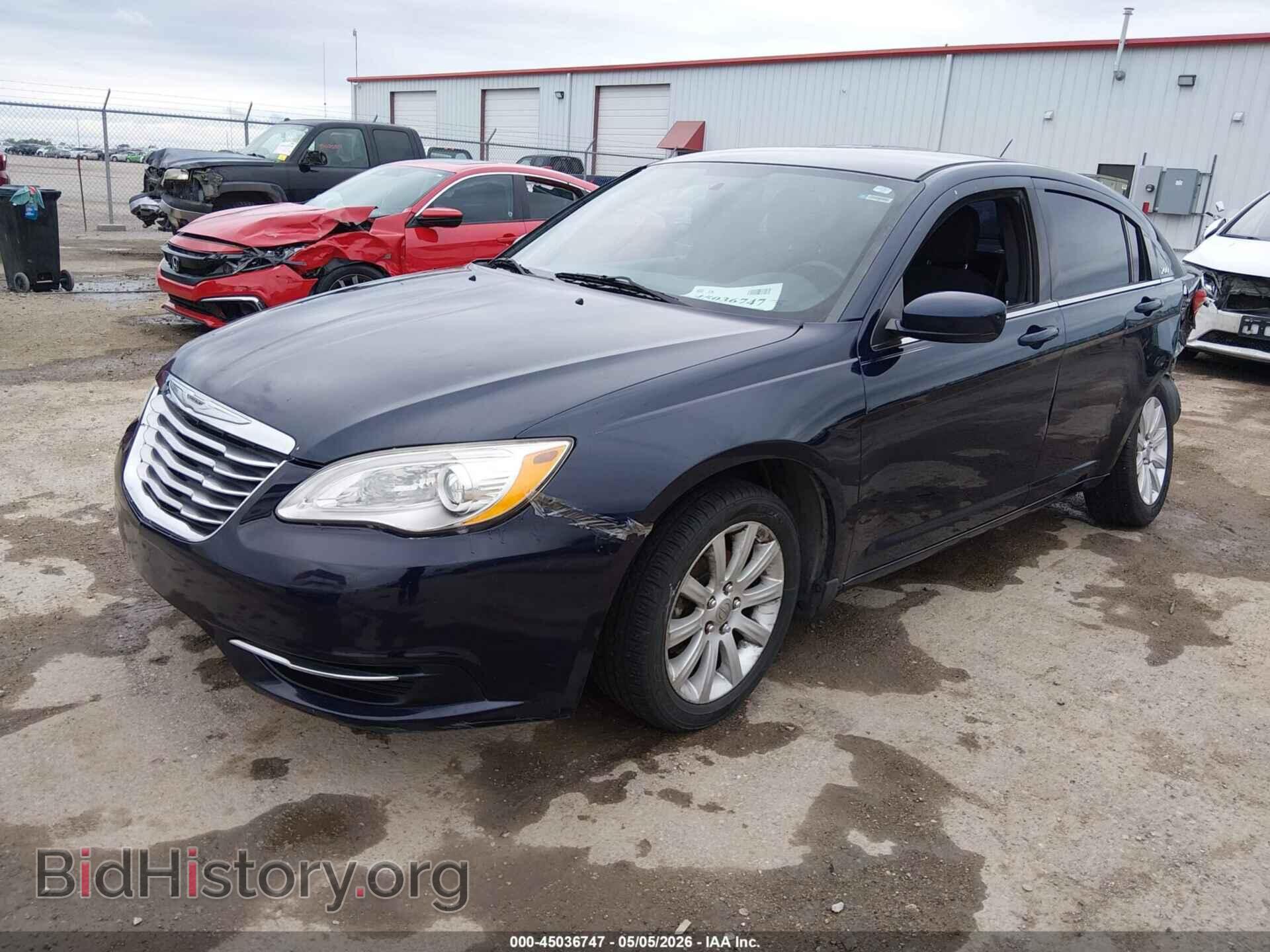2013 CHRYSLER 200 - VIN: 1C3CCBBB4DN551138 - Фото 2