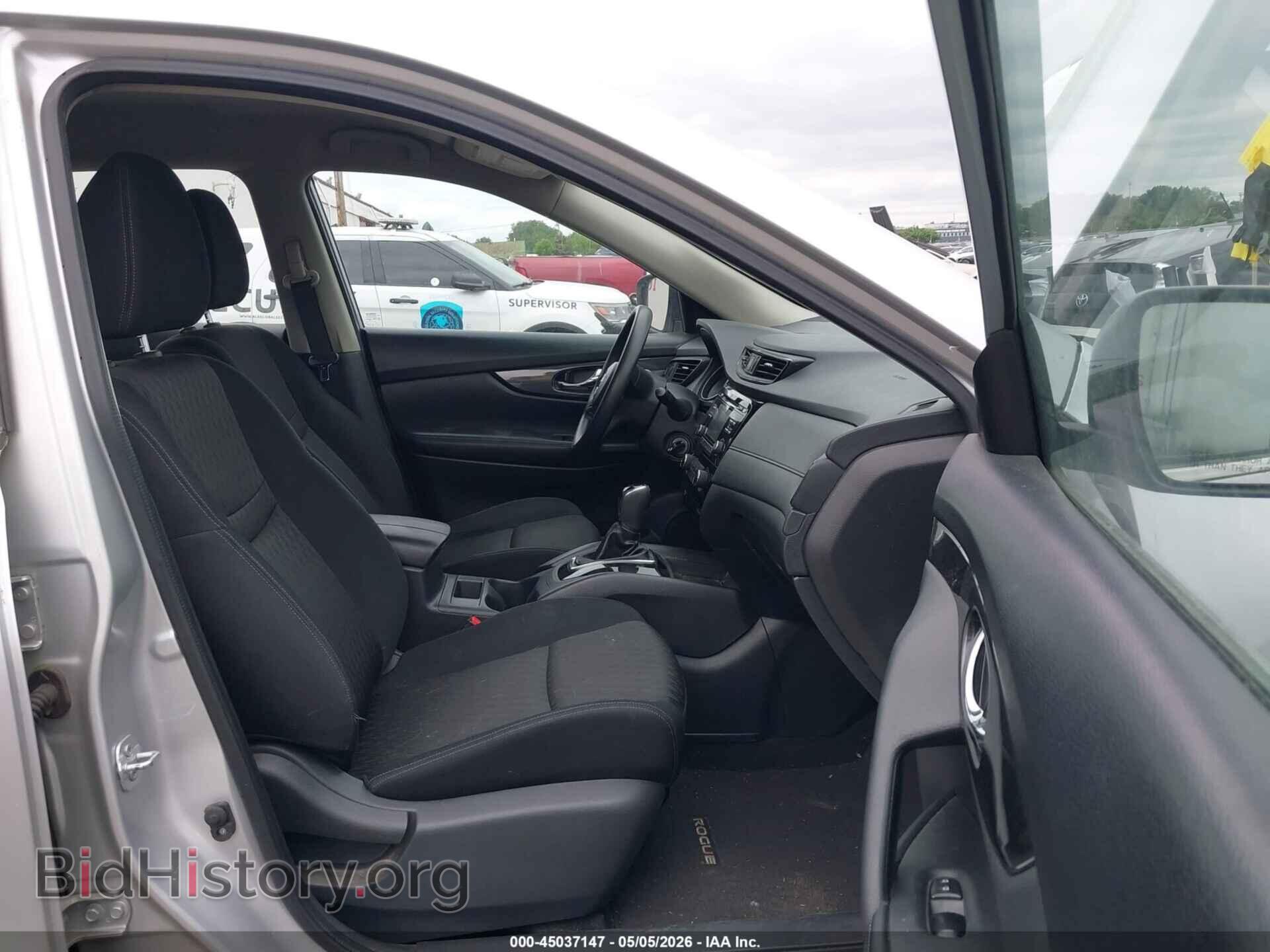 2017 NISSAN ROGUE - VIN: KNMAT2MV2HP510544 - Фото 5