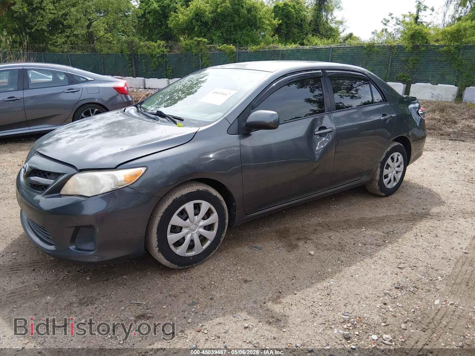 2011 TOYOTA COROLLA - VIN: 2T1BU4EE7BC572023 - Фото 2