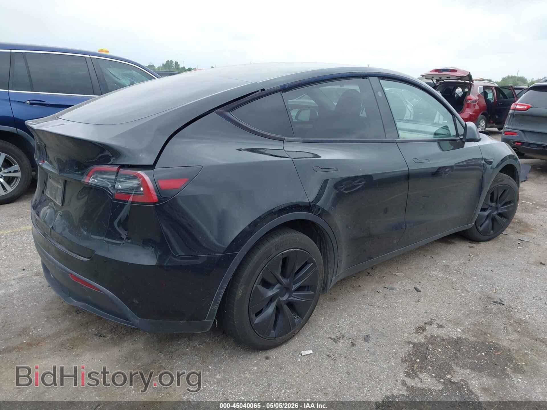 2024 TESLA MODEL Y - VIN: 7SAYGDED5RA321807 - Фото 4