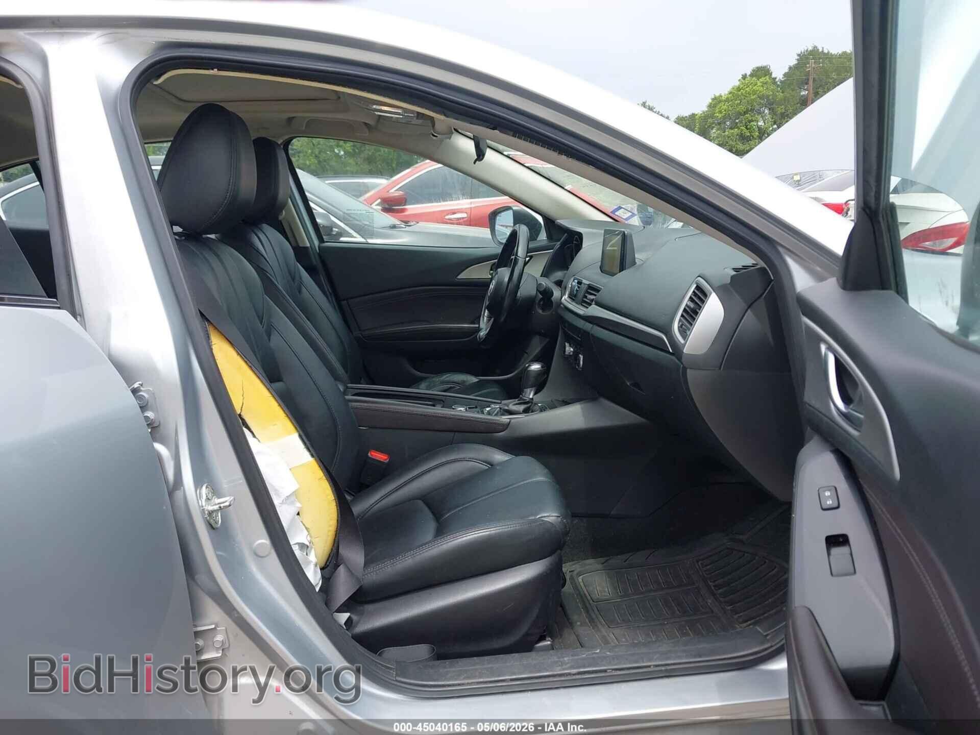 2018 MAZDA MAZDA3 - VIN: JM1BN1V36J1156882 - Фото 5