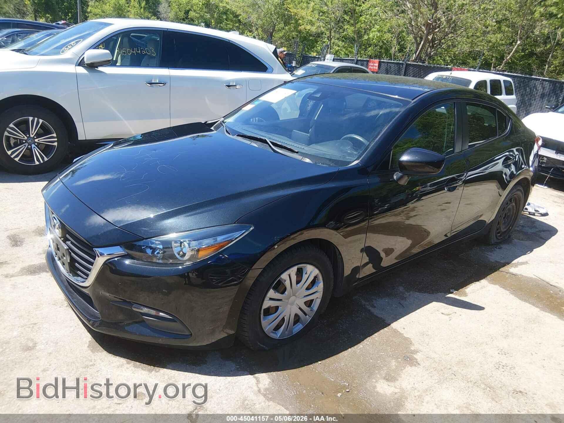 2018 MAZDA MAZDA3 - VIN: 3MZBN1U79JM228551 - Фото 2