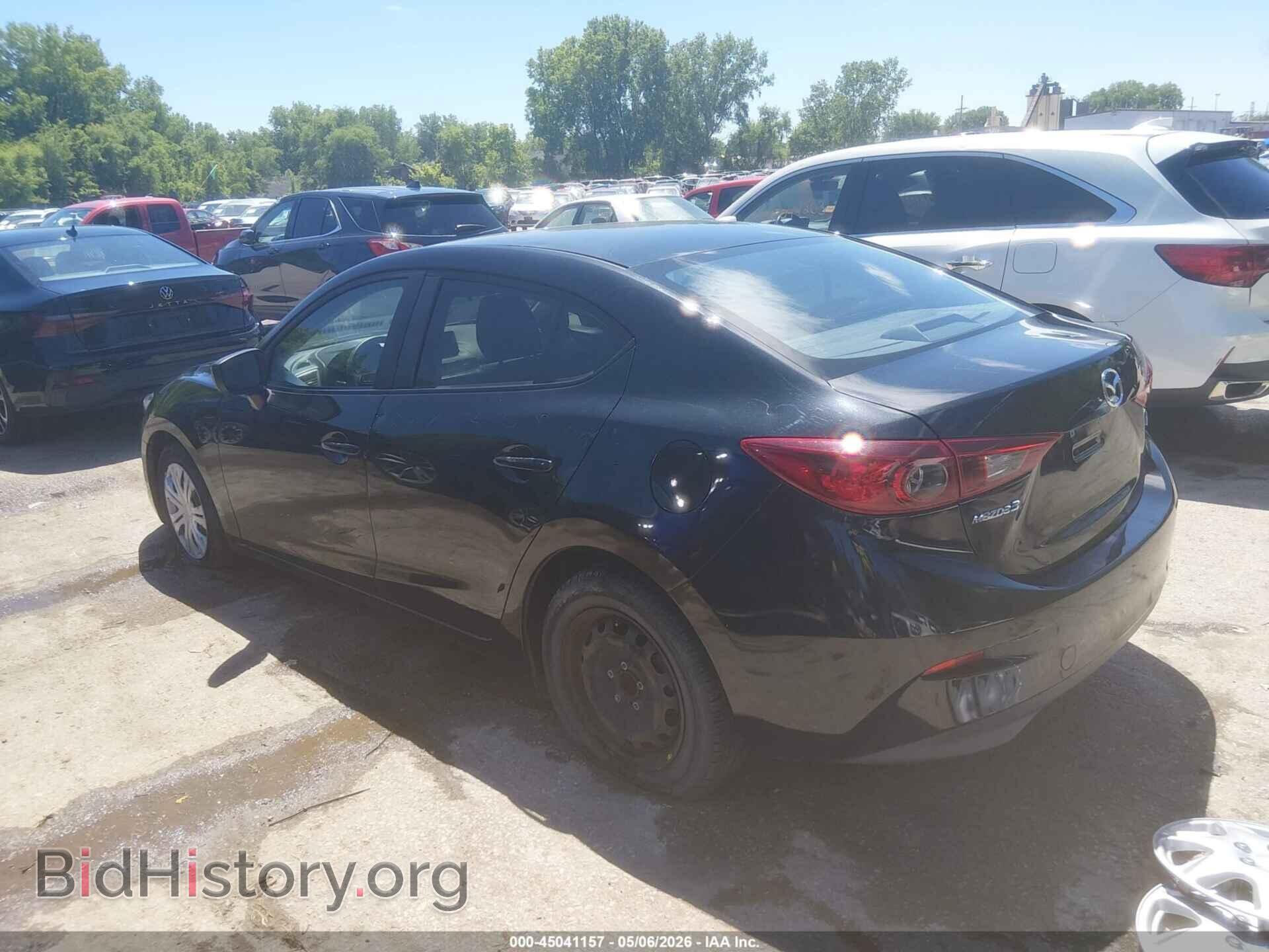 2018 MAZDA MAZDA3 - VIN: 3MZBN1U79JM228551 - Фото 3