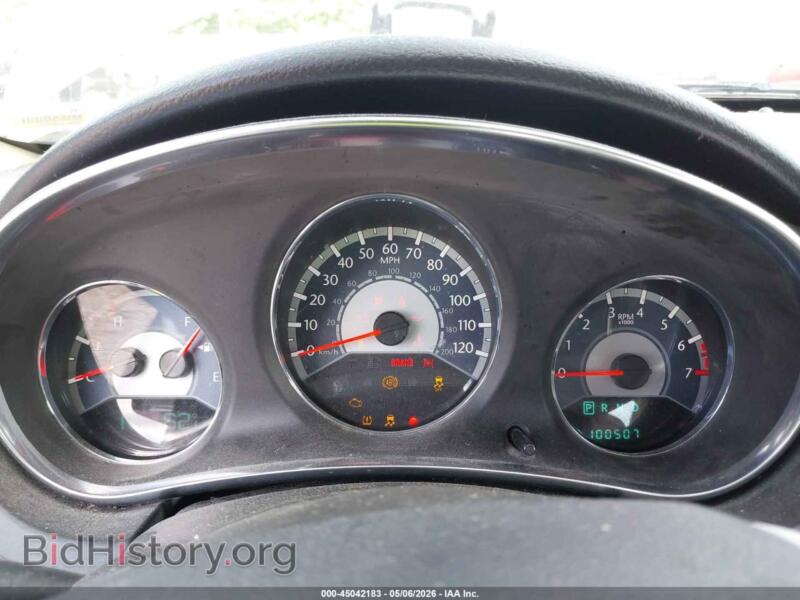 2014 Chrysler 200 (VIN 1C3CCBBB4EN171590) — photo 7 of 16