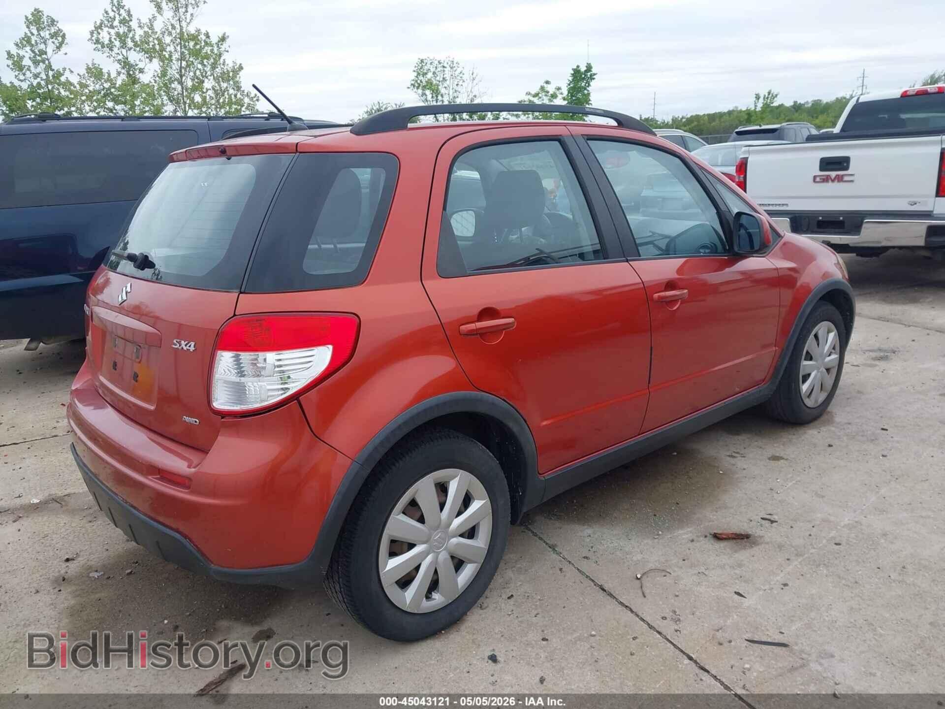 2011 SUZUKI SX4 - VIN: JS2YB5A31B6300901 - Photo 4