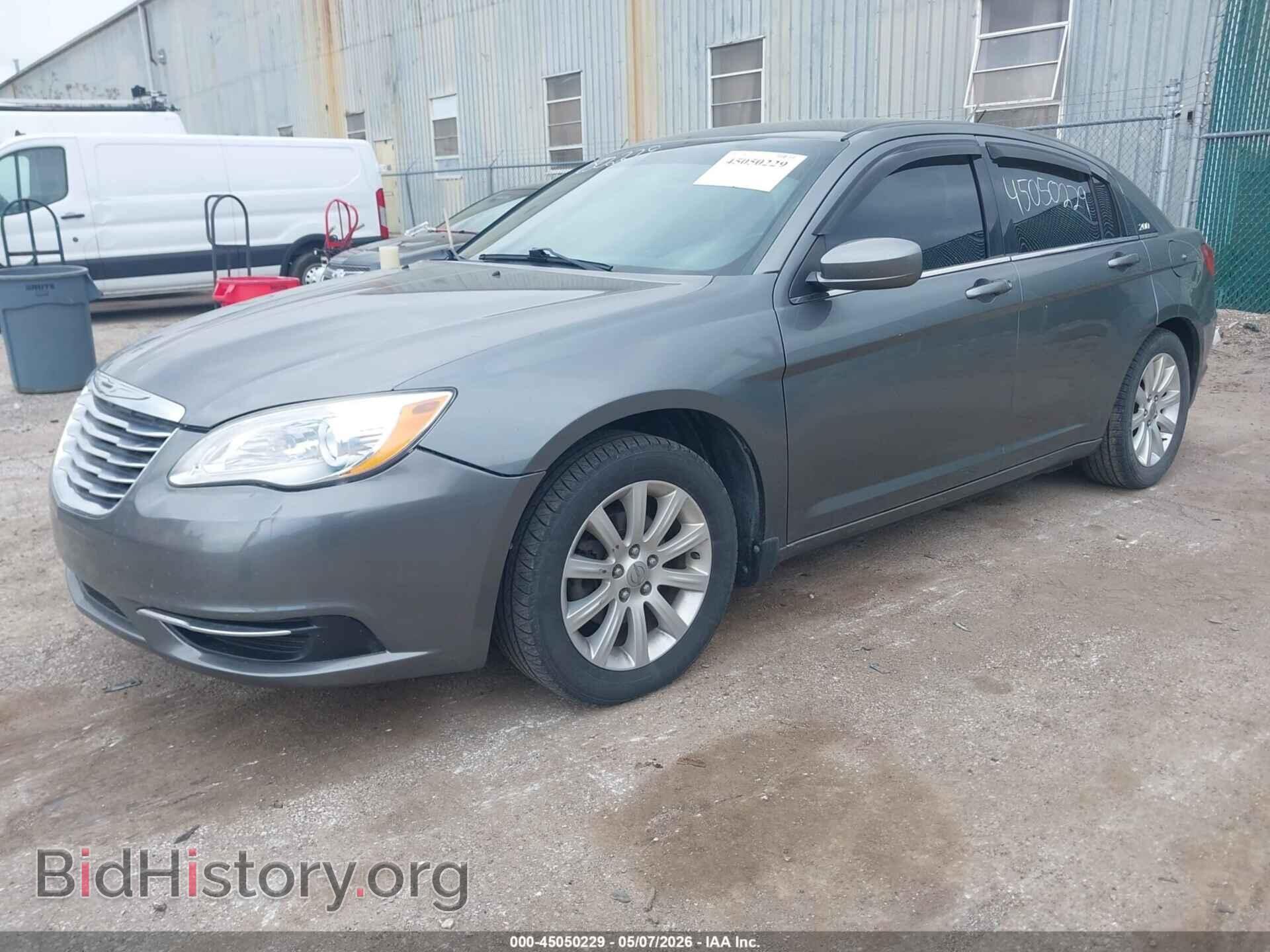 2013 CHRYSLER 200 - VIN: 1C3CCBBB5DN601884 - Photo 2