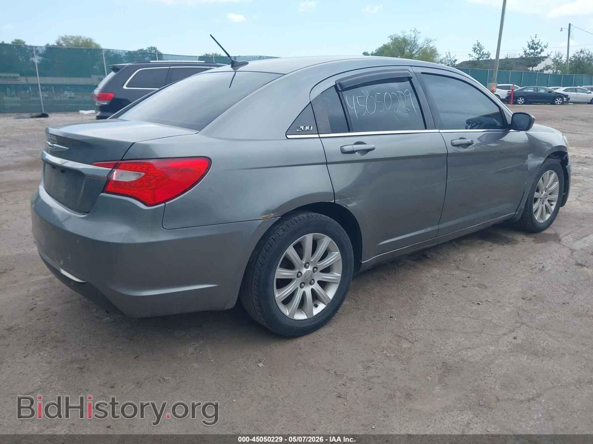 2013 CHRYSLER 200 - VIN: 1C3CCBBB5DN601884 - Photo 4