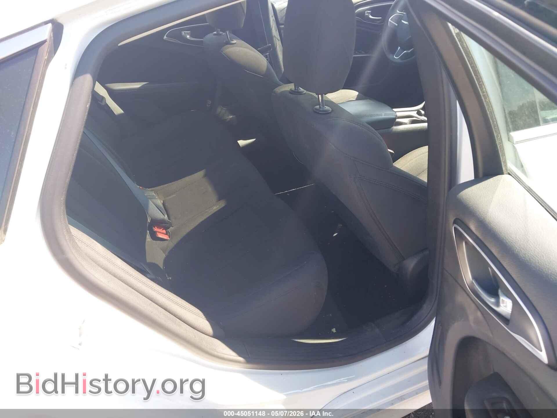 2015 CHRYSLER 200 - VIN: 1C3CCCAB3FN663181 - Photo 8