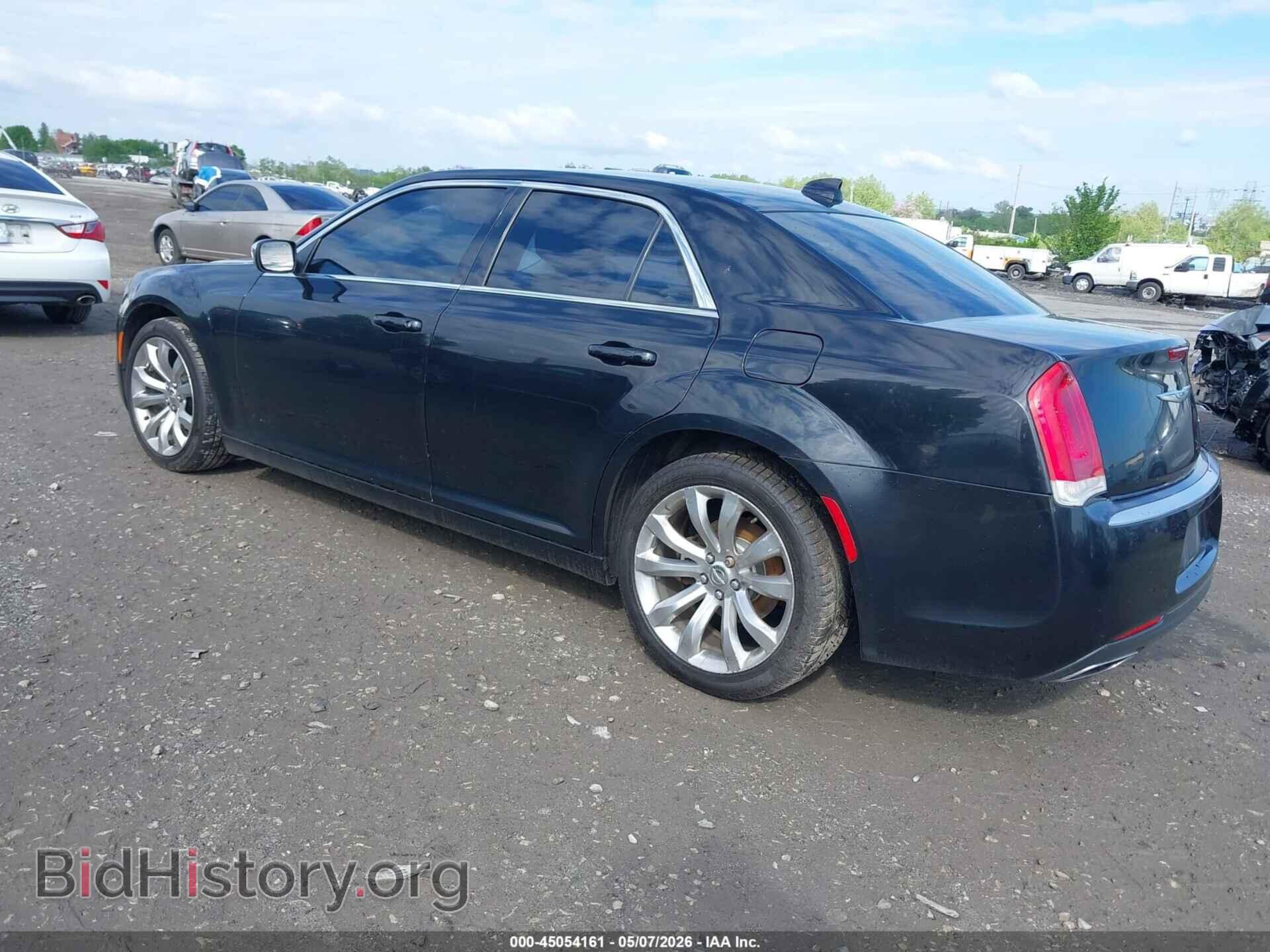 2019 CHRYSLER 300 - VIN: 2C3CCAAG1KH501164 - Фото 3