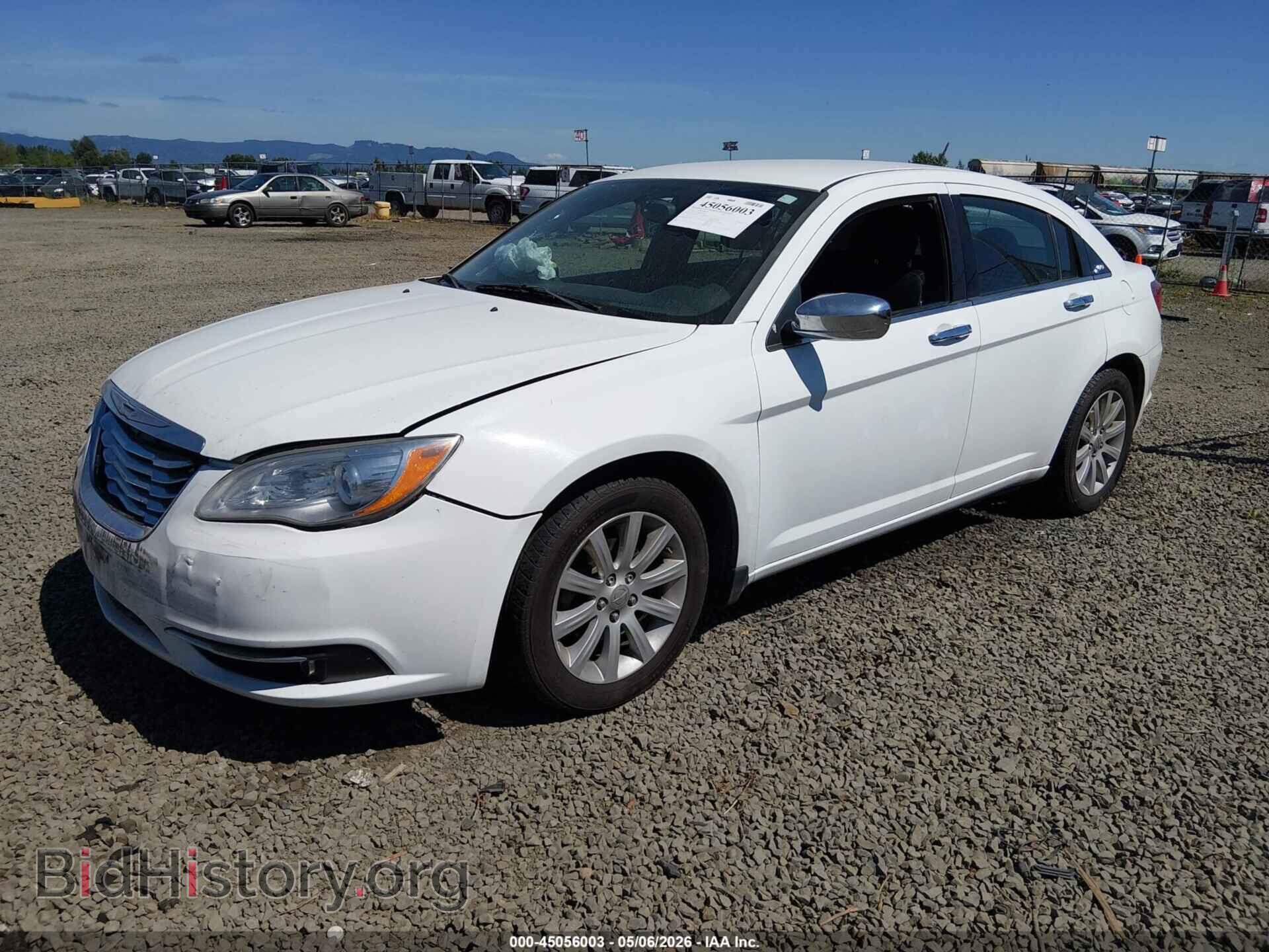 2013 CHRYSLER 200 - VIN: 1C3CCBCG9DN720323 - Photo 2