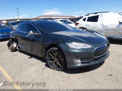 2013 Tesla MODEL S, зеленый — VIN 5YJSA1CN7DFP06019, IAAI